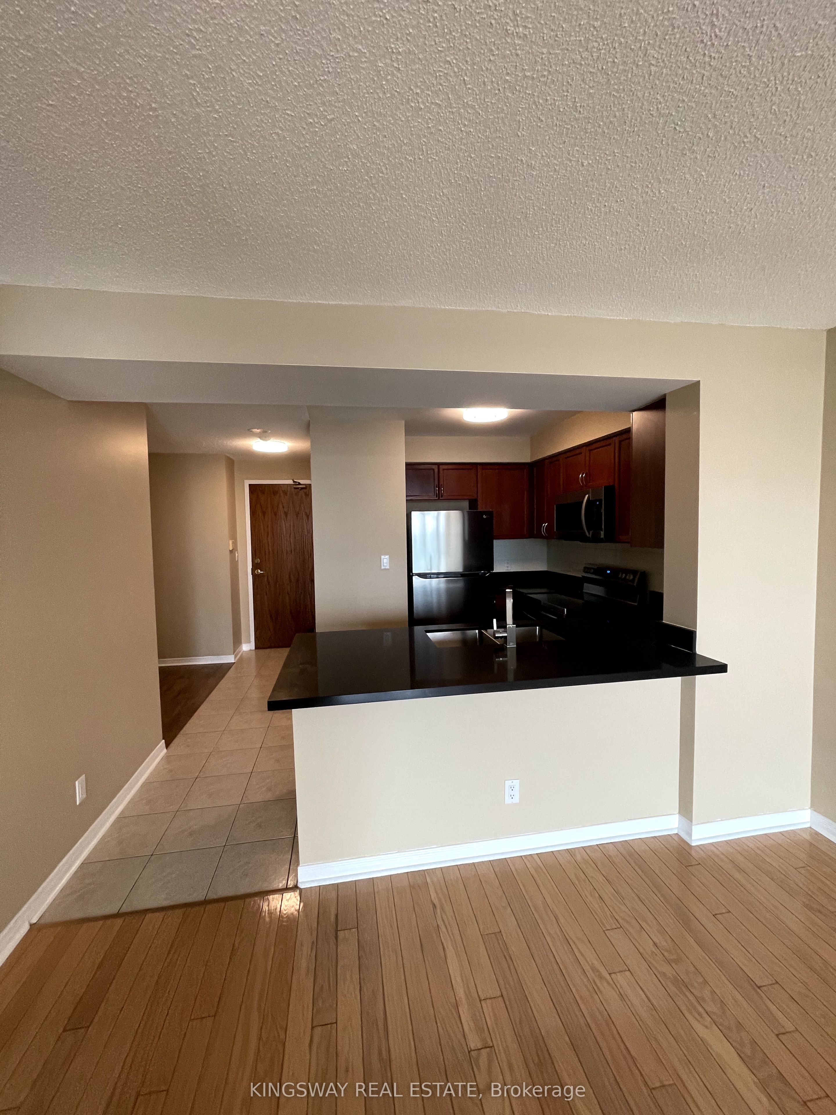 4879 Kimbermount Ave Property Photo 1