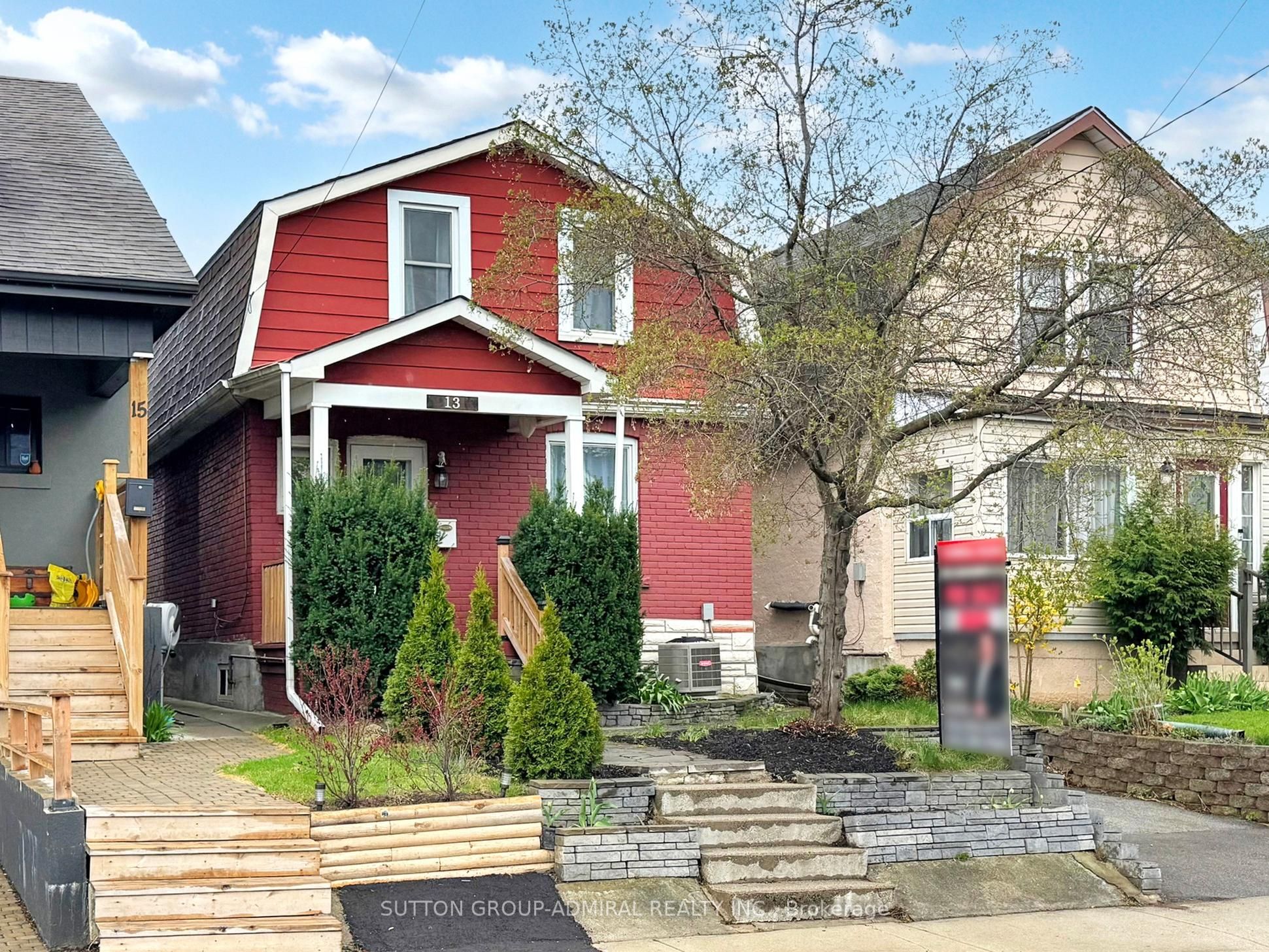13 Rutherford Avenue Property Photo 1