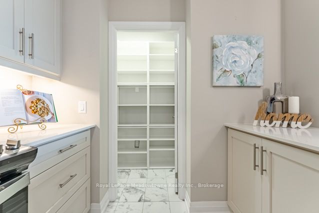 830 Megson Terrace 422 Property Photo 4