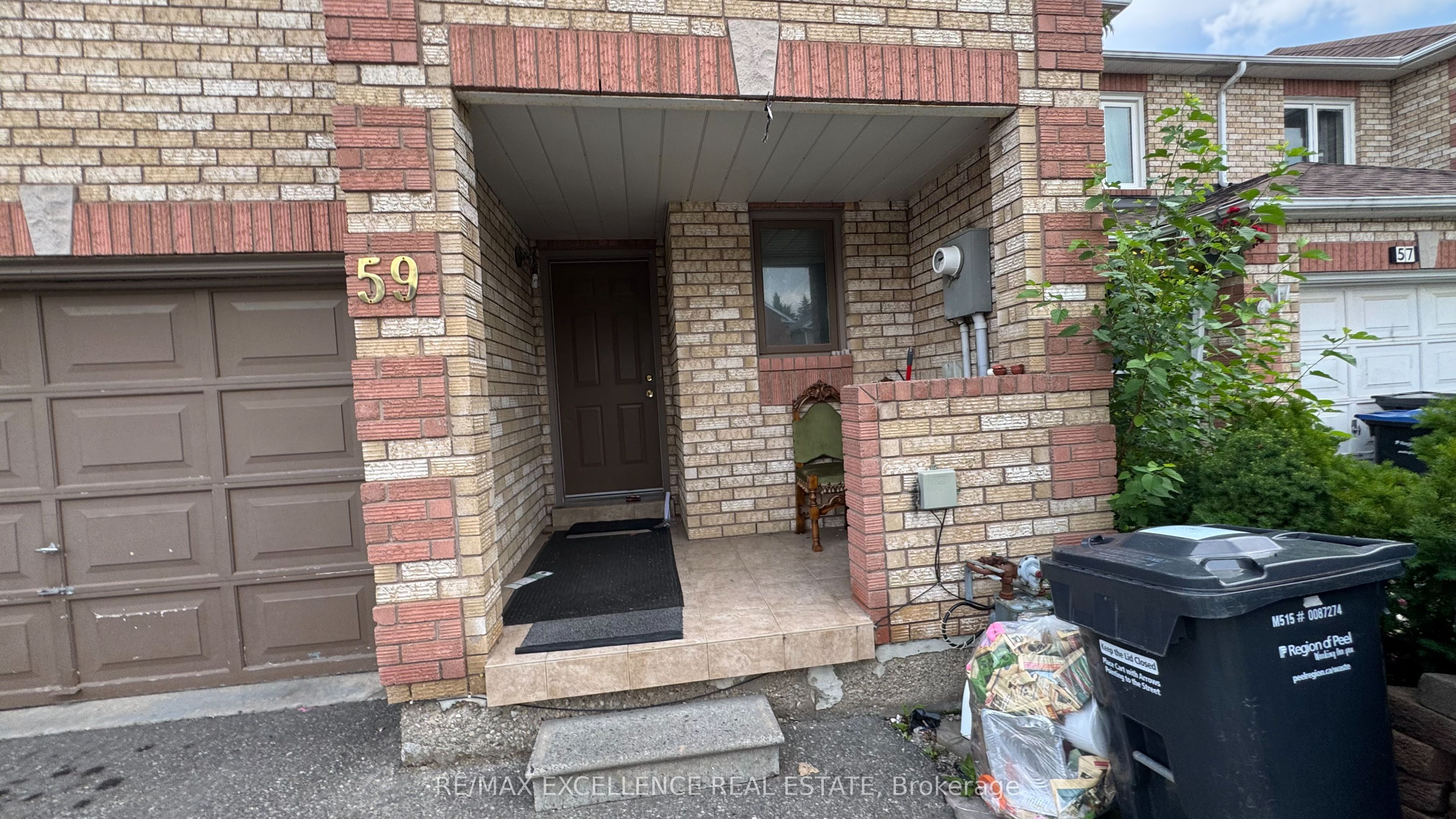 59 Ravenscliffe Ct Property Photo 1