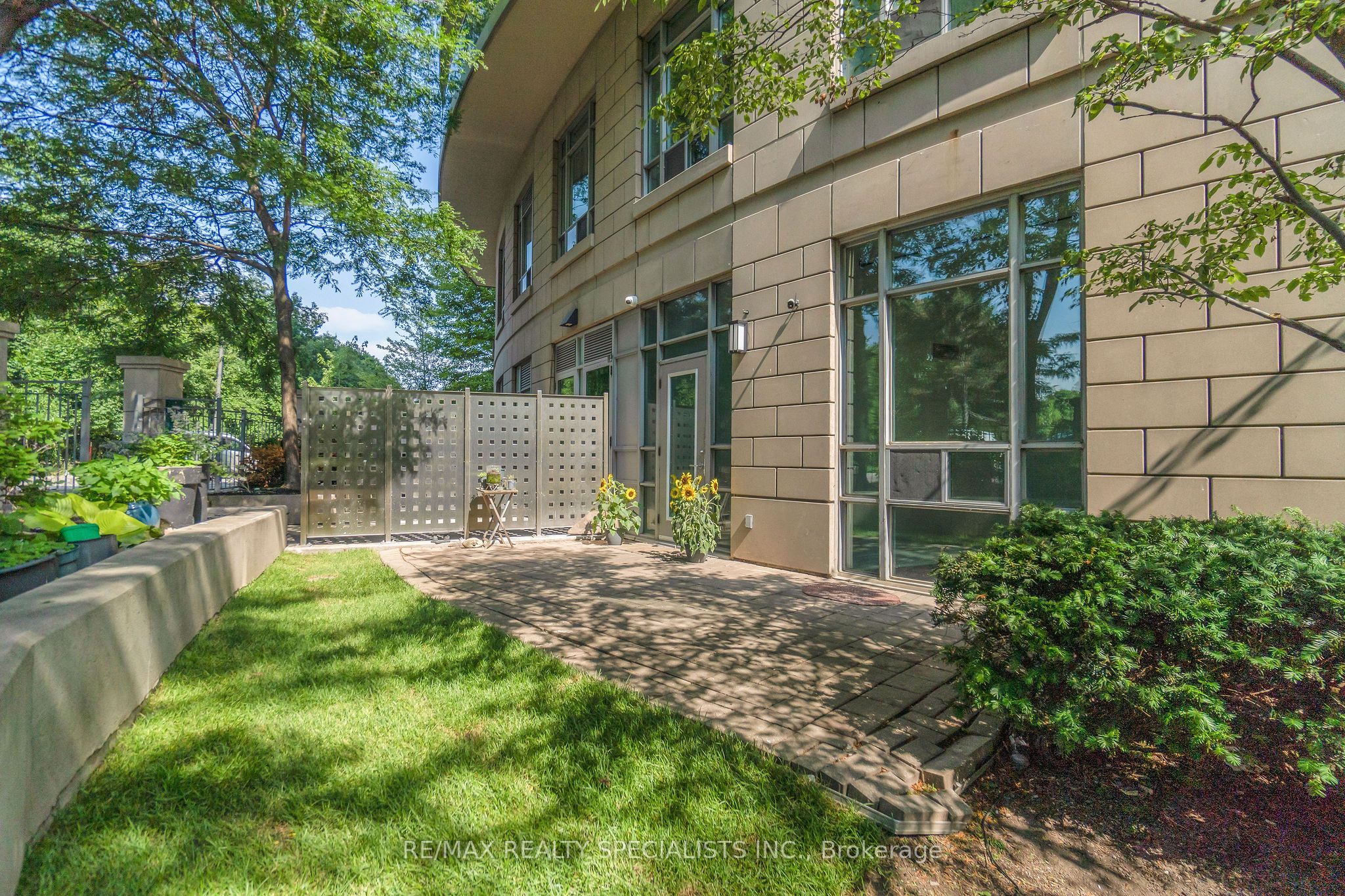 80 Absolute Avenue 106 Property Photo 1