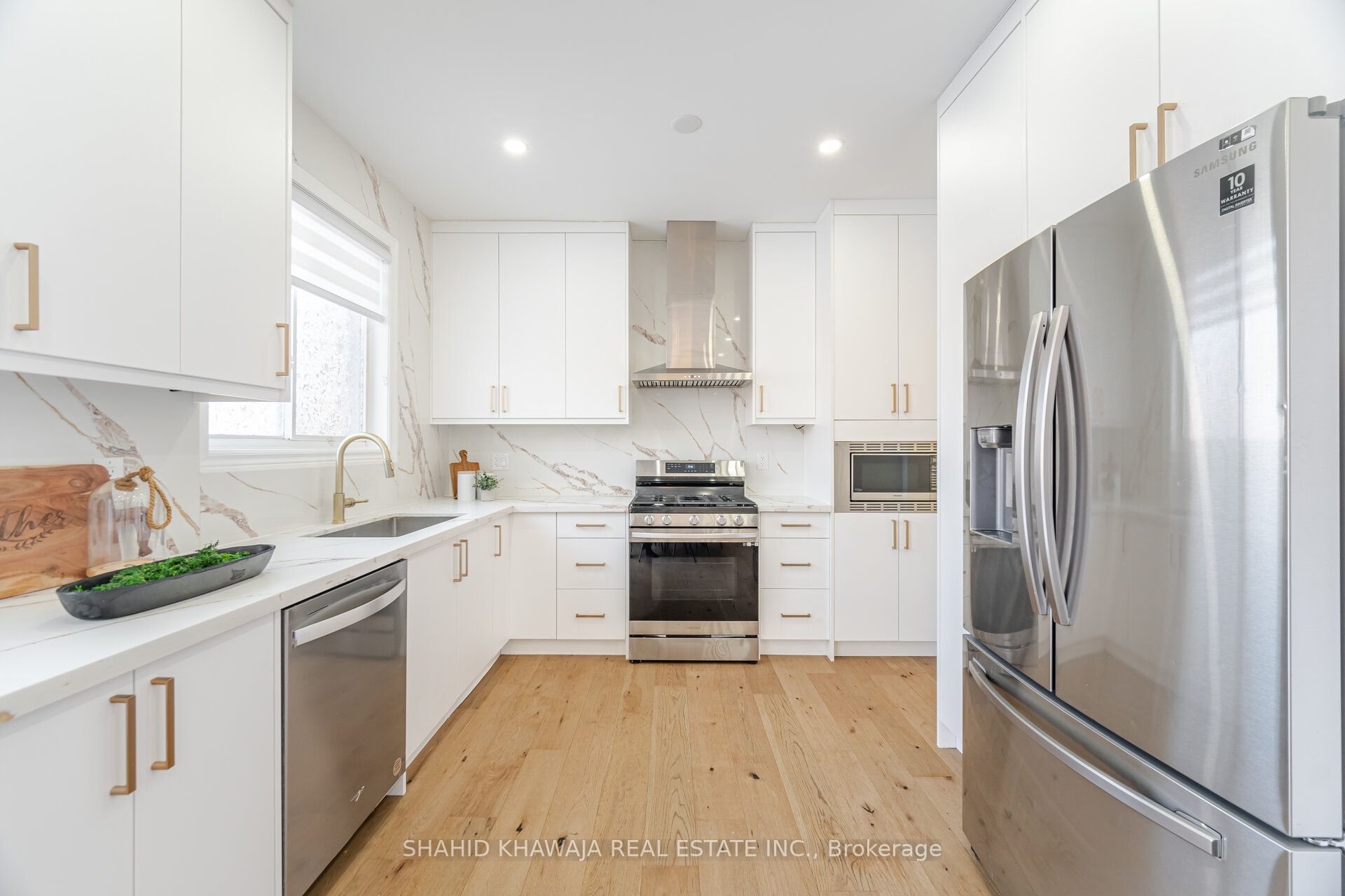 2340 Briargrove Circle Property Photo 8