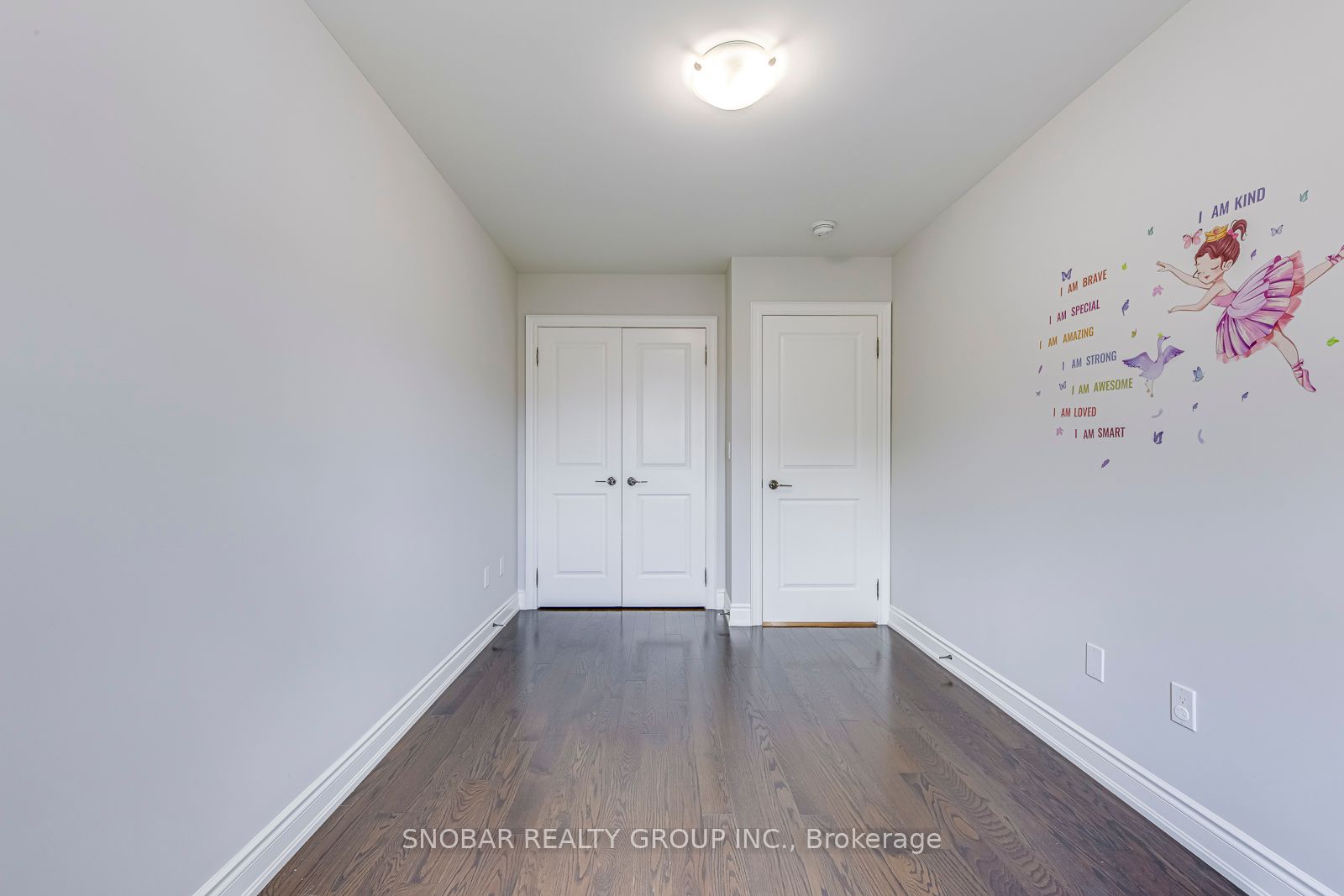 797 Oxford Street Property Photo 35