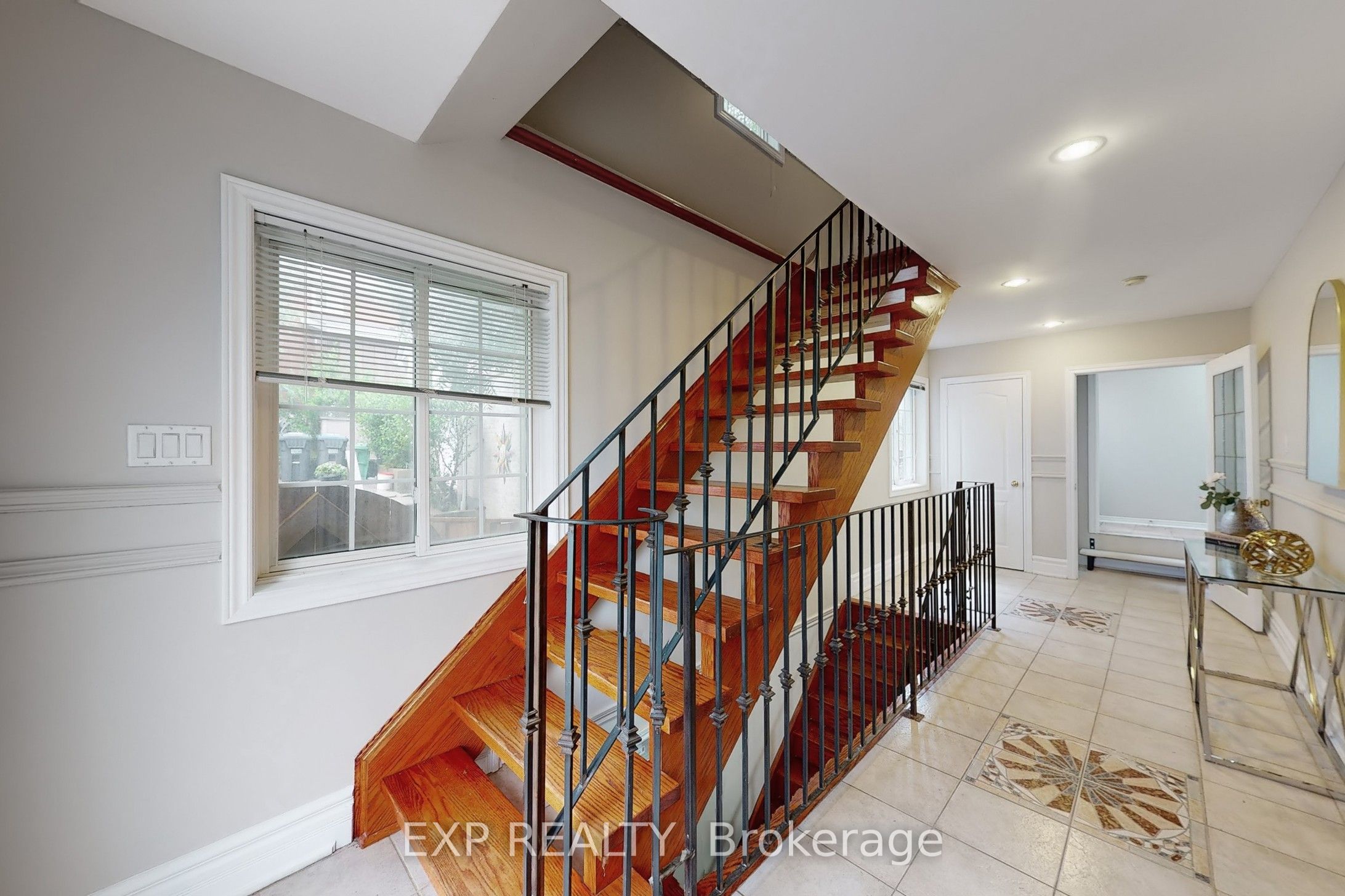 6 English Street Property Photo 4