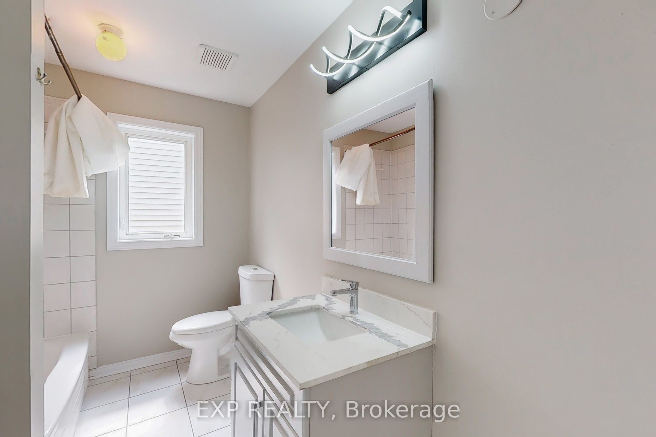 6 English Street Property Photo 35