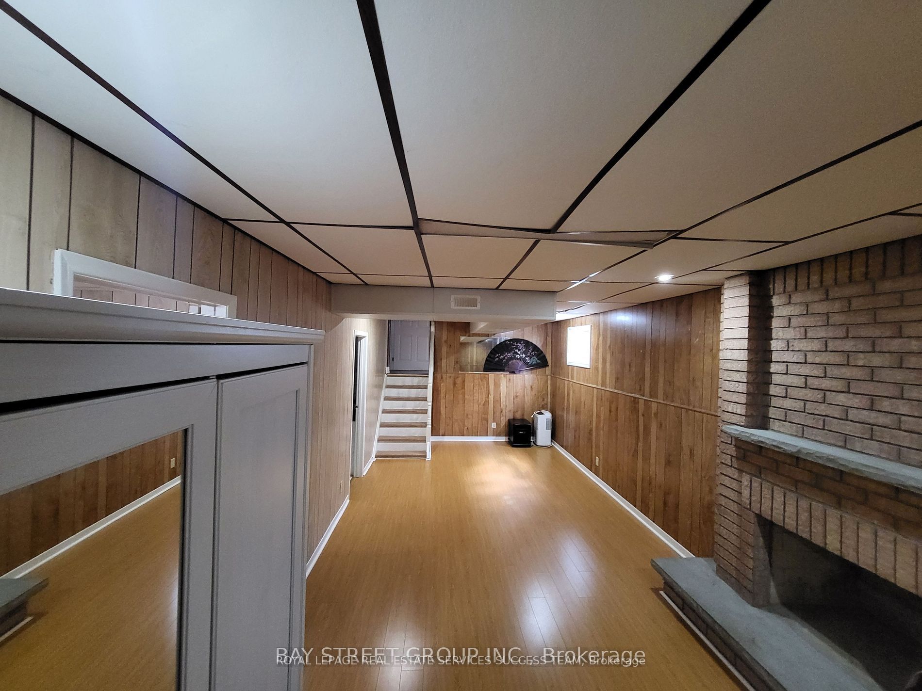4039 Perivale Road Lower Property Photo 1
