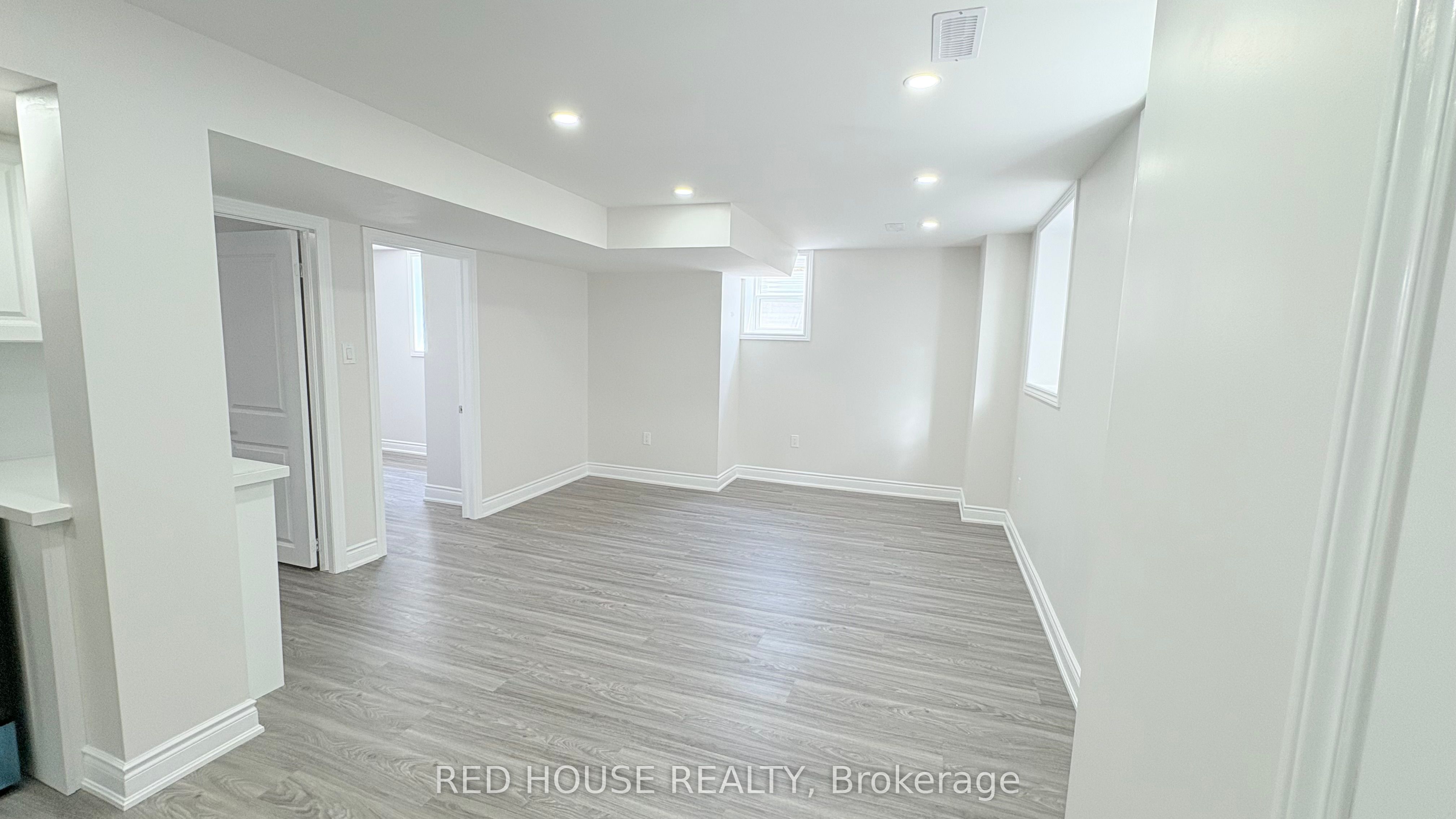 1418 Wellwood Terrace Basement Property Photo 2