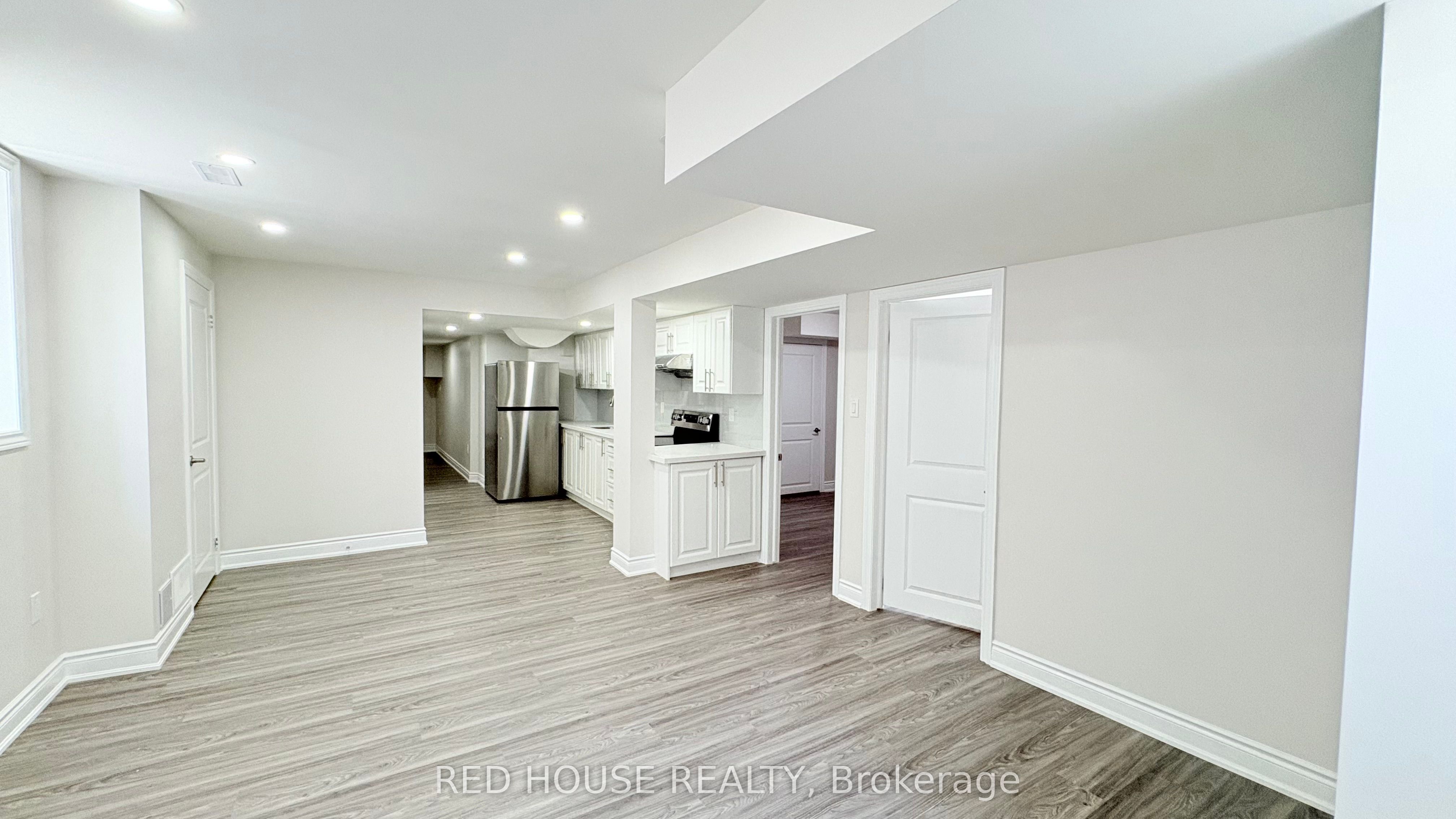1418 Wellwood Terrace Basement Property Photo 3