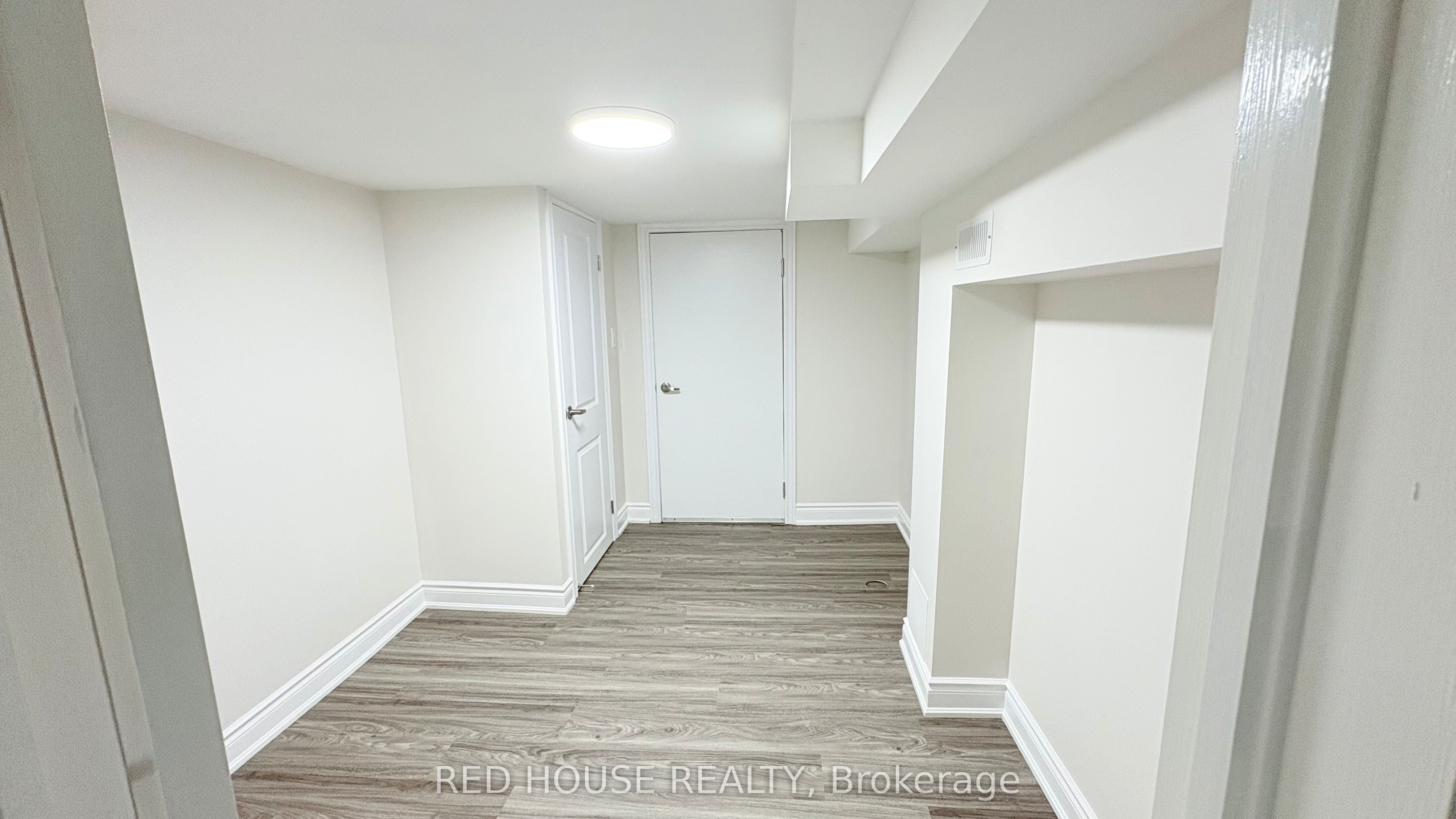 1418 Wellwood Terrace Basement Property Photo 11