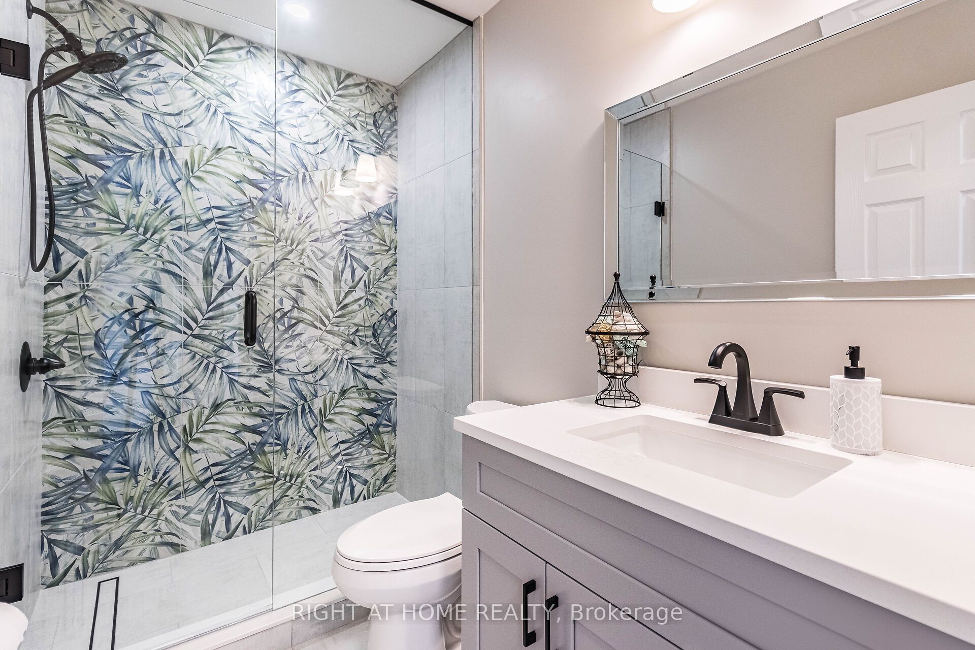 13640 Guelph Line Property Photo 18