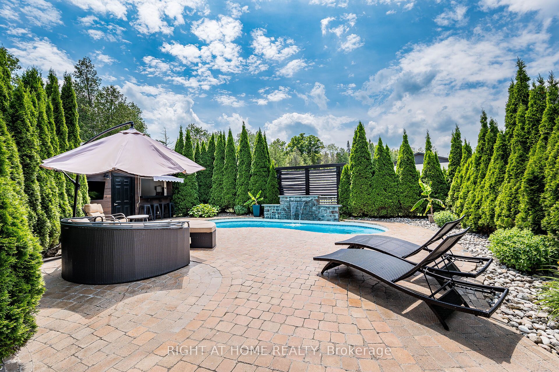 13640 Guelph Line Property Photo 28