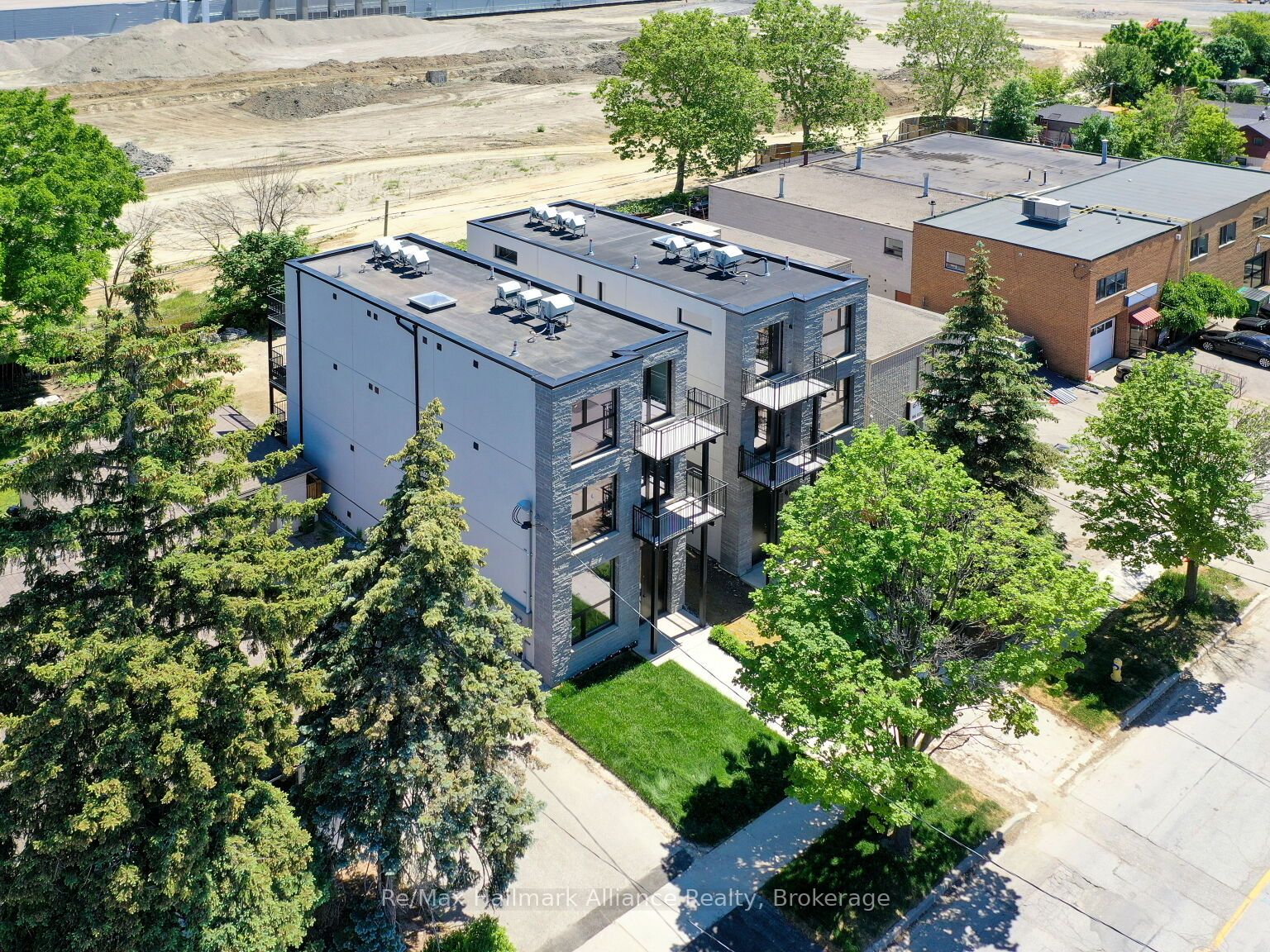 155 Thirtieth Street 5 Property Photo 1