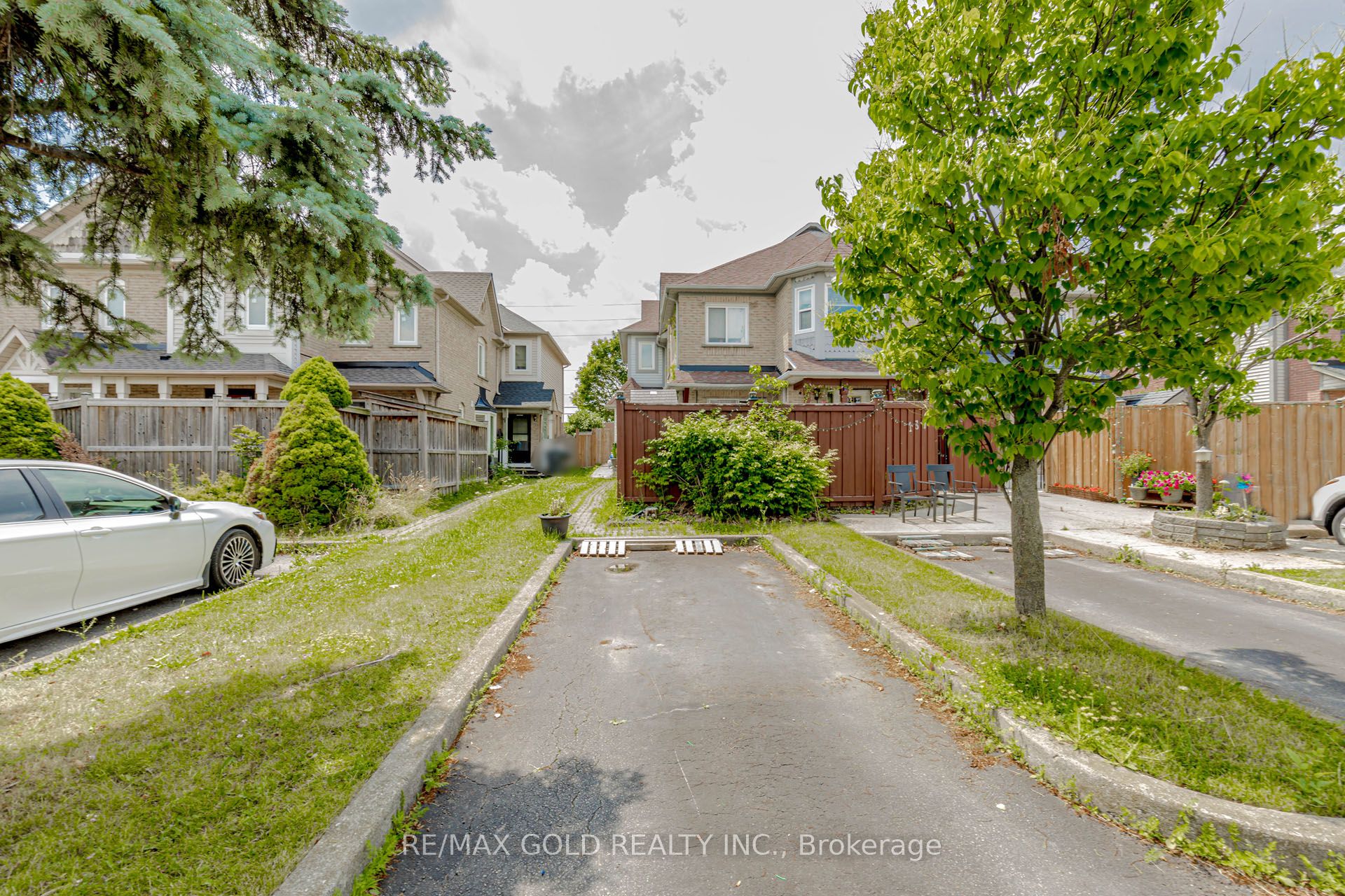 139 Chipmunk Crescent Property Photo 1