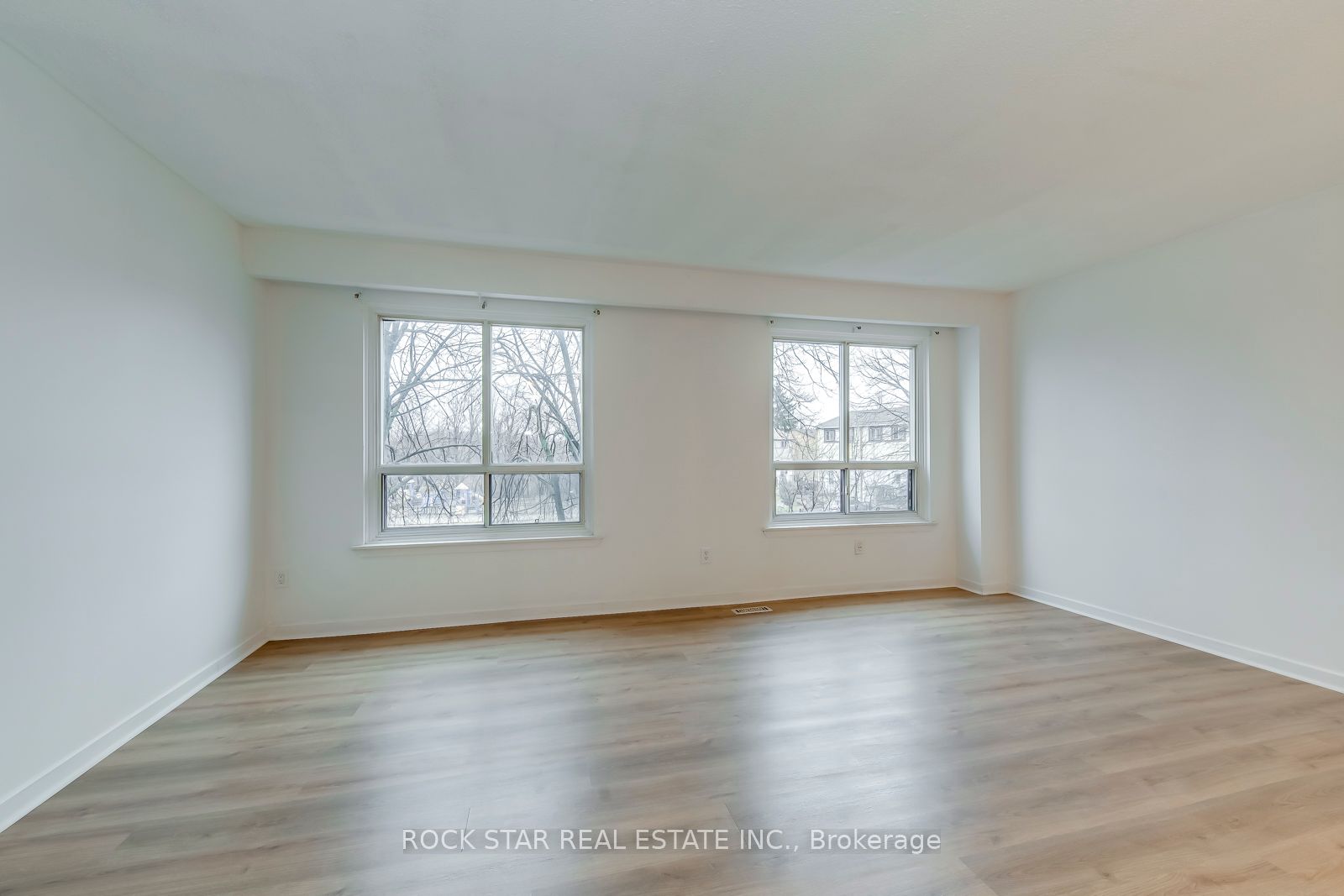 5 Moregate Crescent 69 Property Photo 5