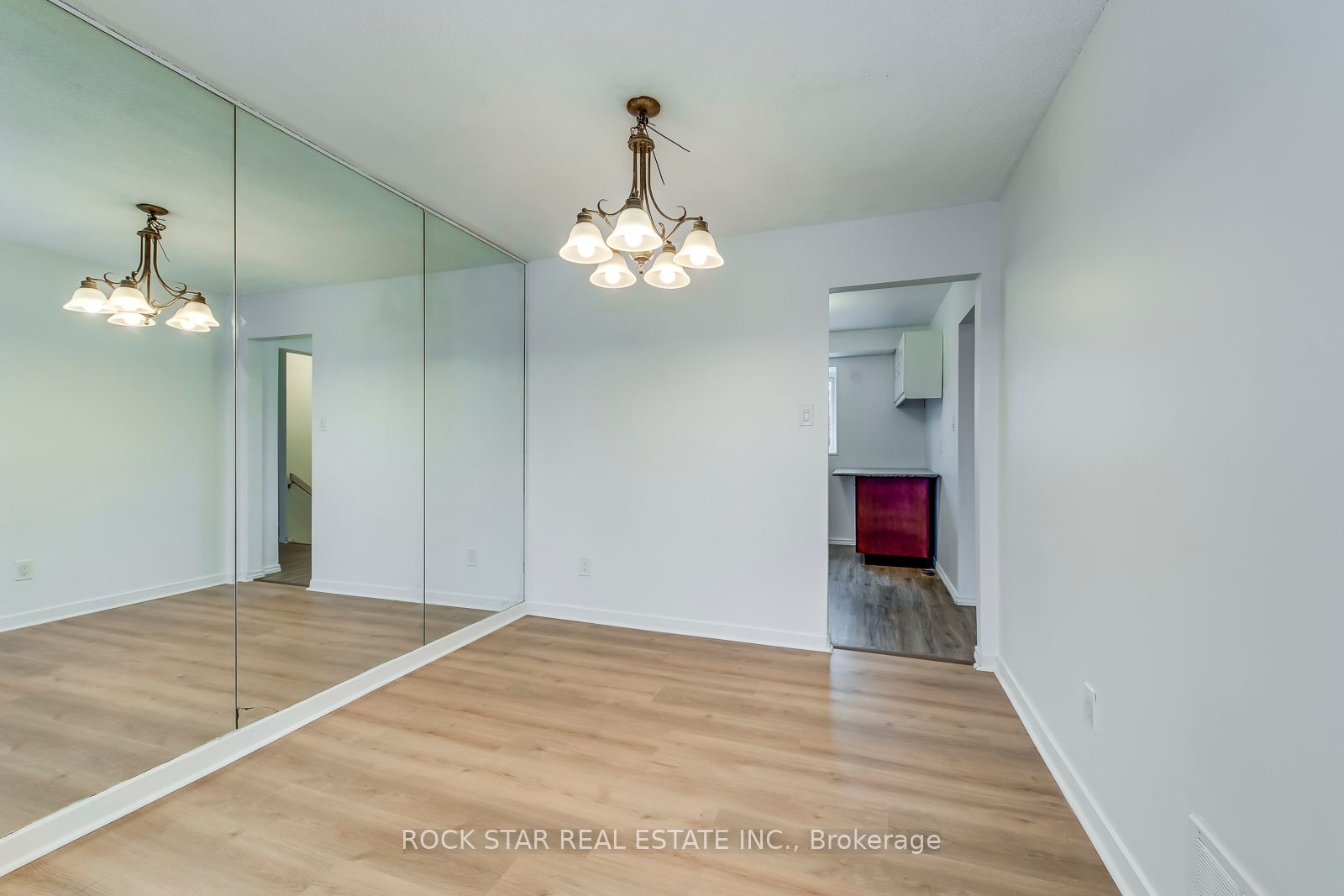 5 Moregate Crescent 69 Property Photo 12