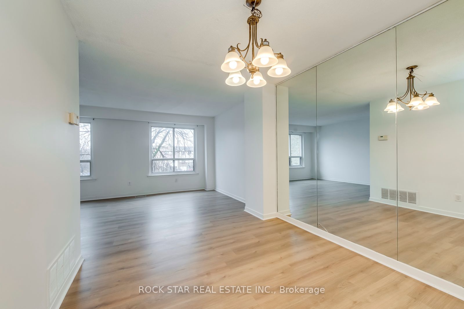 5 Moregate Crescent 69 Property Photo 13