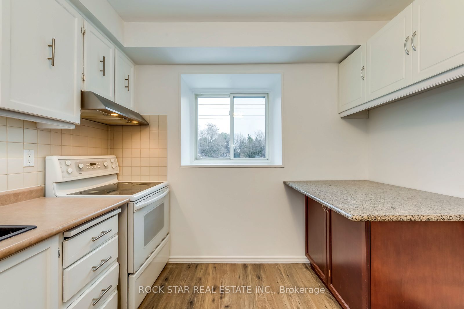 5 Moregate Crescent 69 Property Photo 16