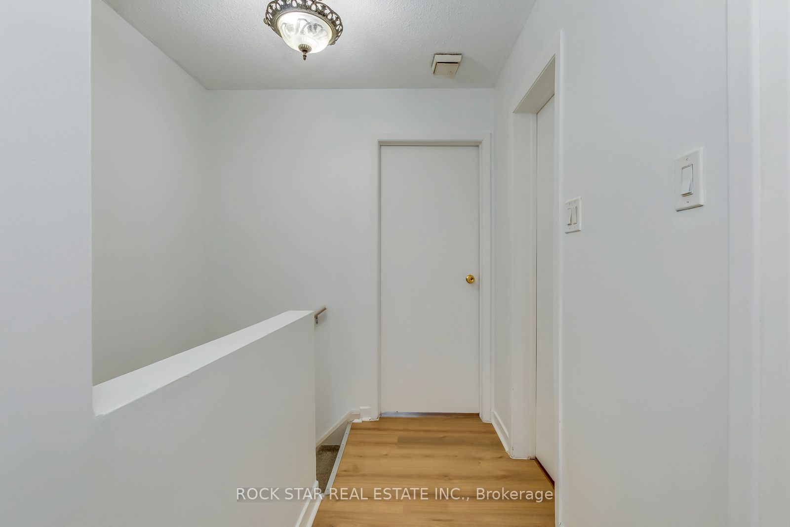 5 Moregate Crescent 69 Property Photo 19