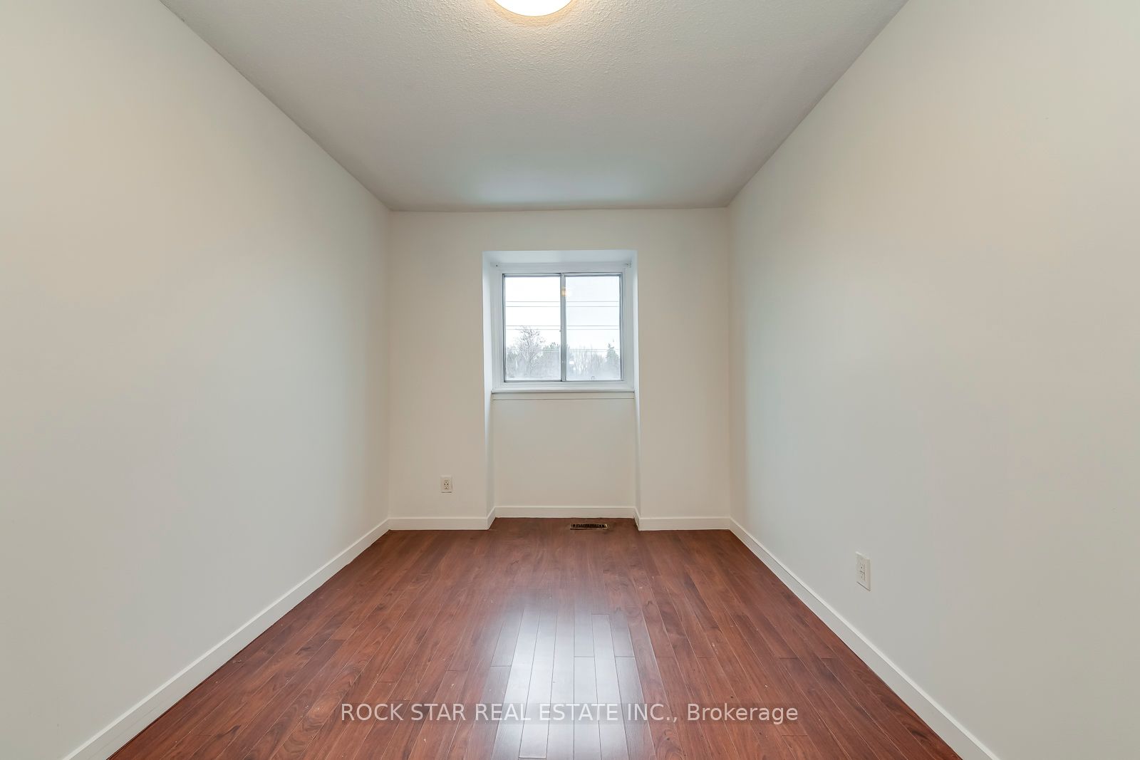 5 Moregate Crescent 69 Property Photo 25