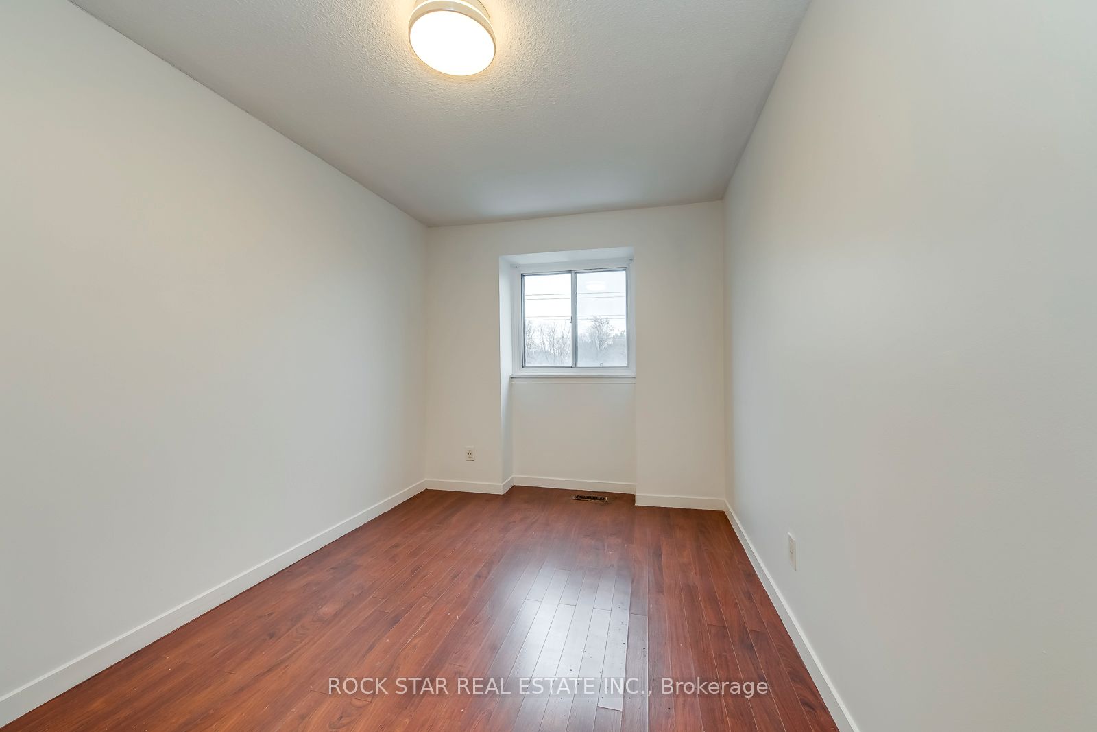 5 Moregate Crescent 69 Property Photo 27