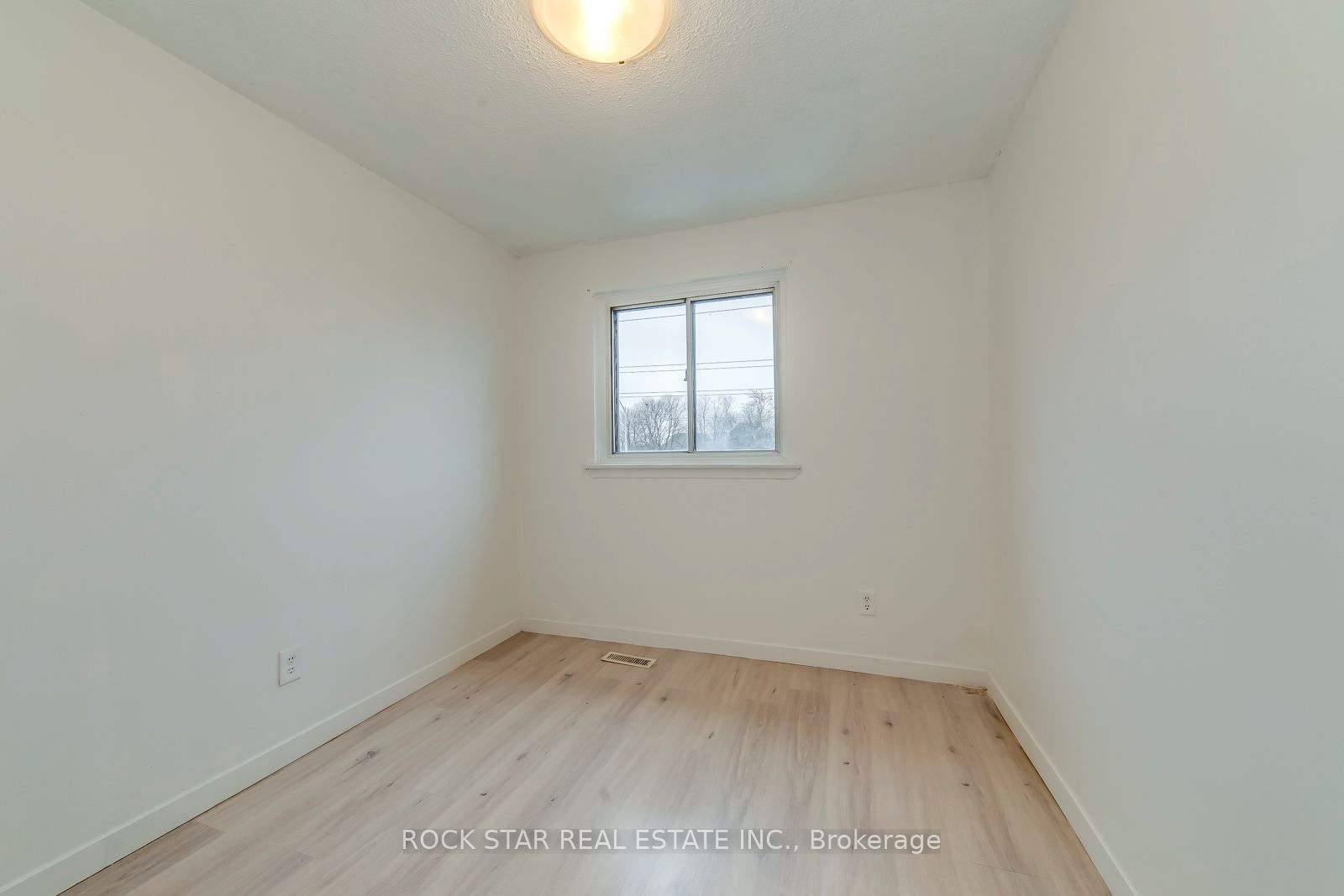 5 Moregate Crescent 69 Property Photo 29