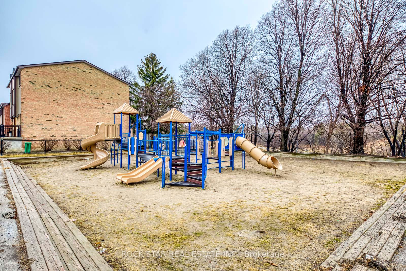 5 Moregate Crescent 69 Property Photo 39