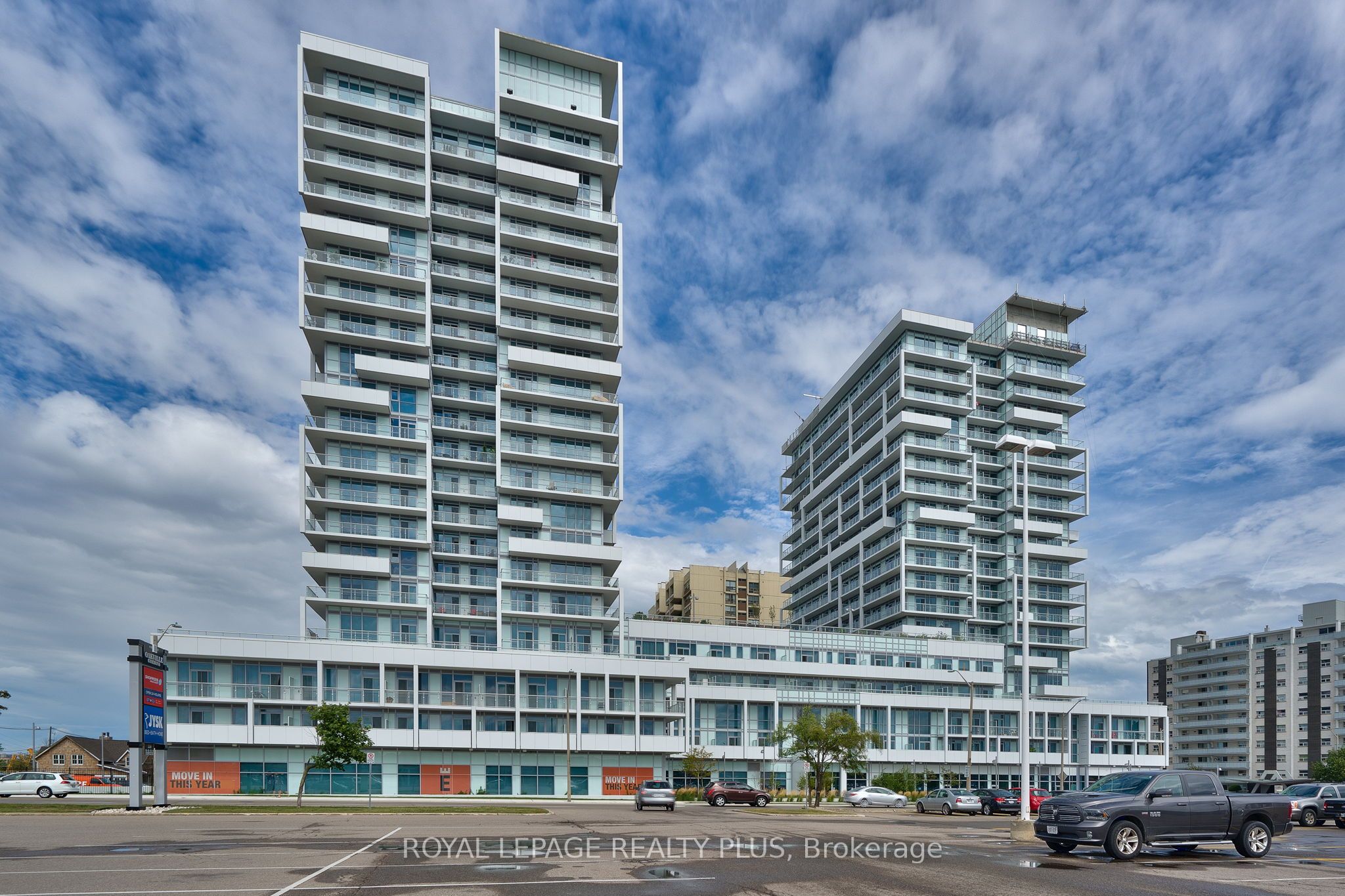65 Speers Rd Property Photo 1