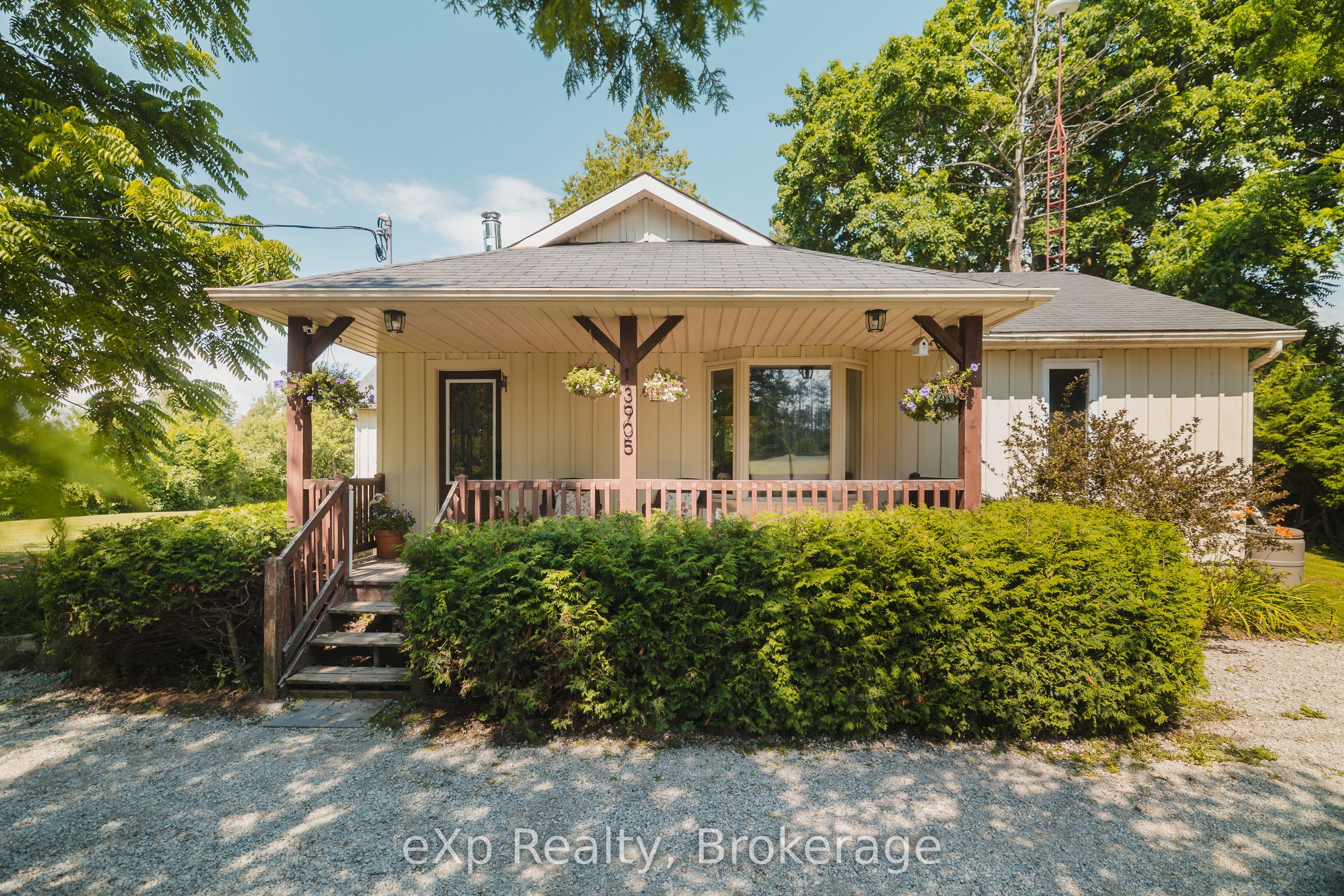 13905 Fifth Line Property Photo 1