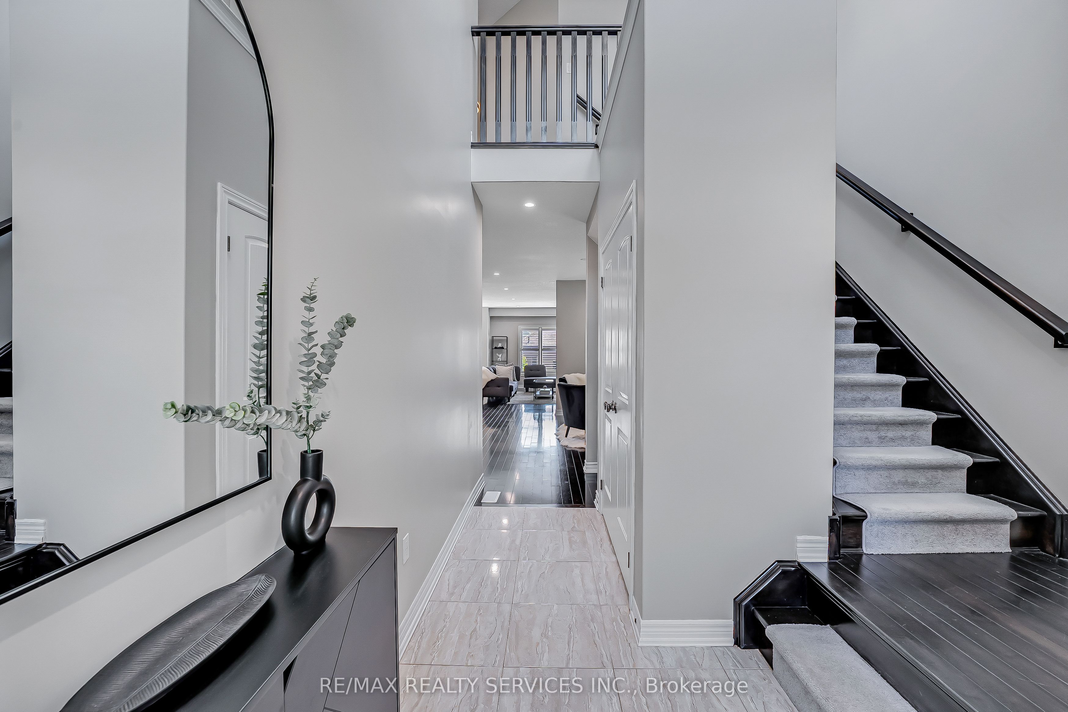 26 Wardlaw Avenue Property Photo 4