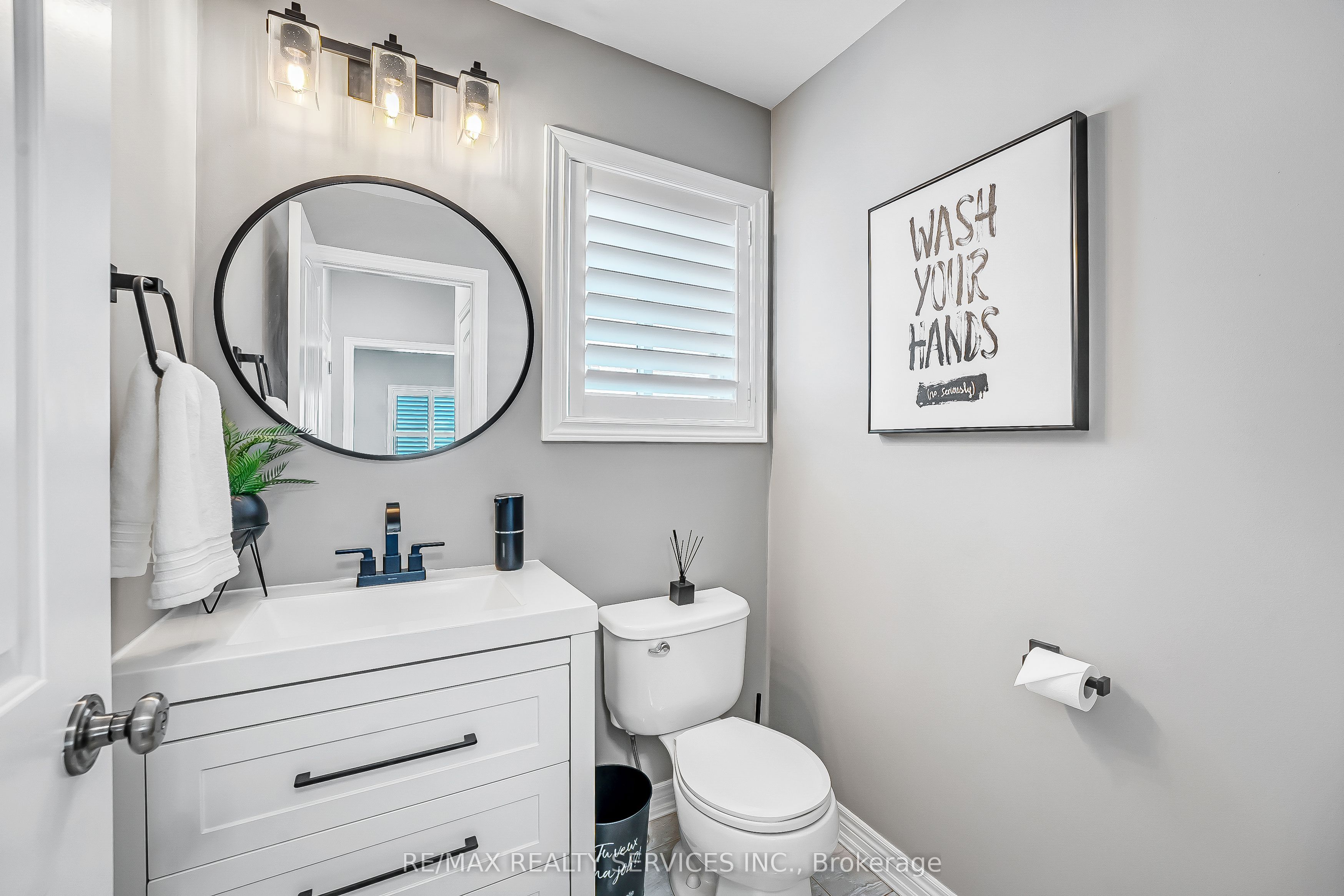 26 Wardlaw Avenue Property Photo 10