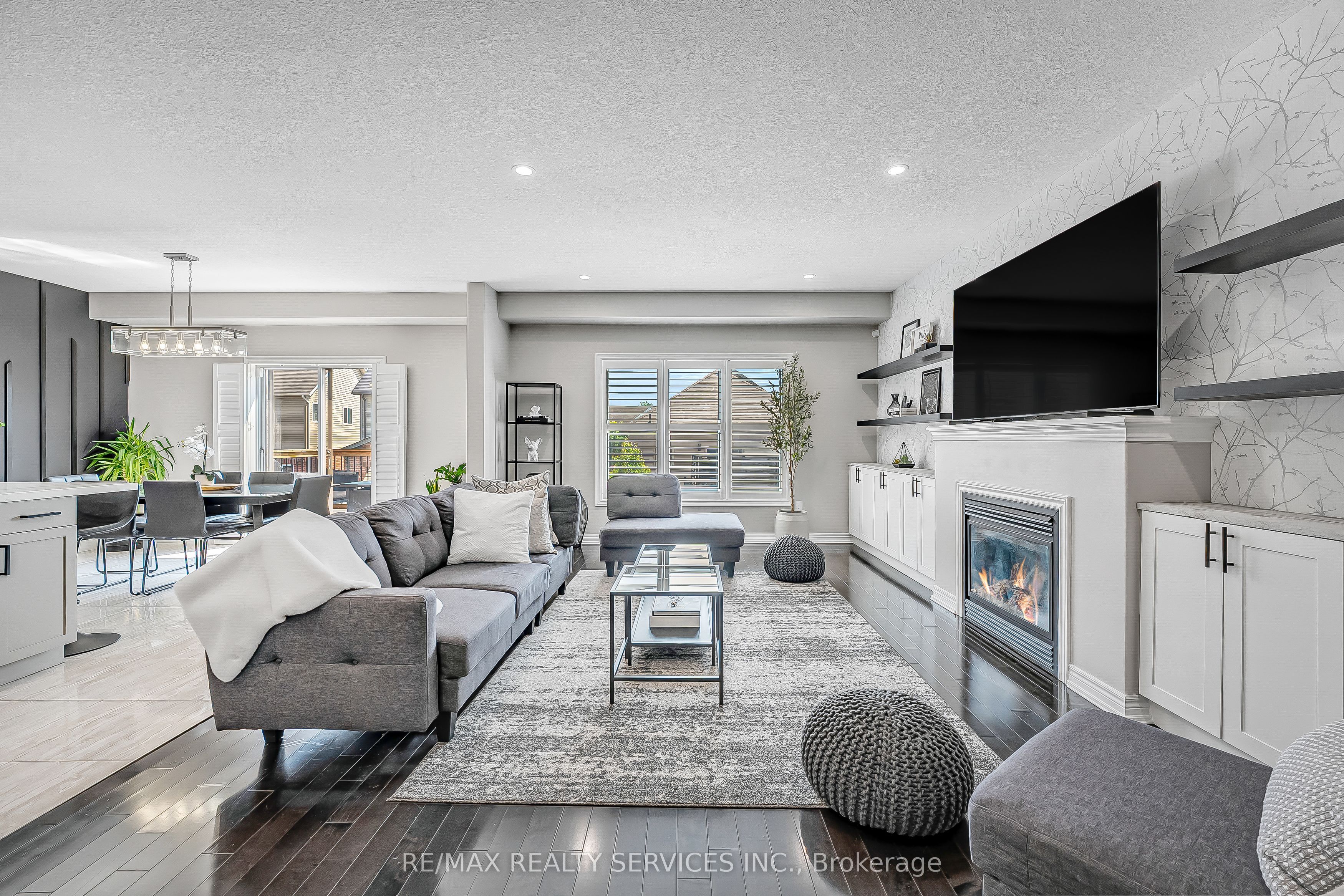26 Wardlaw Avenue Property Photo 12