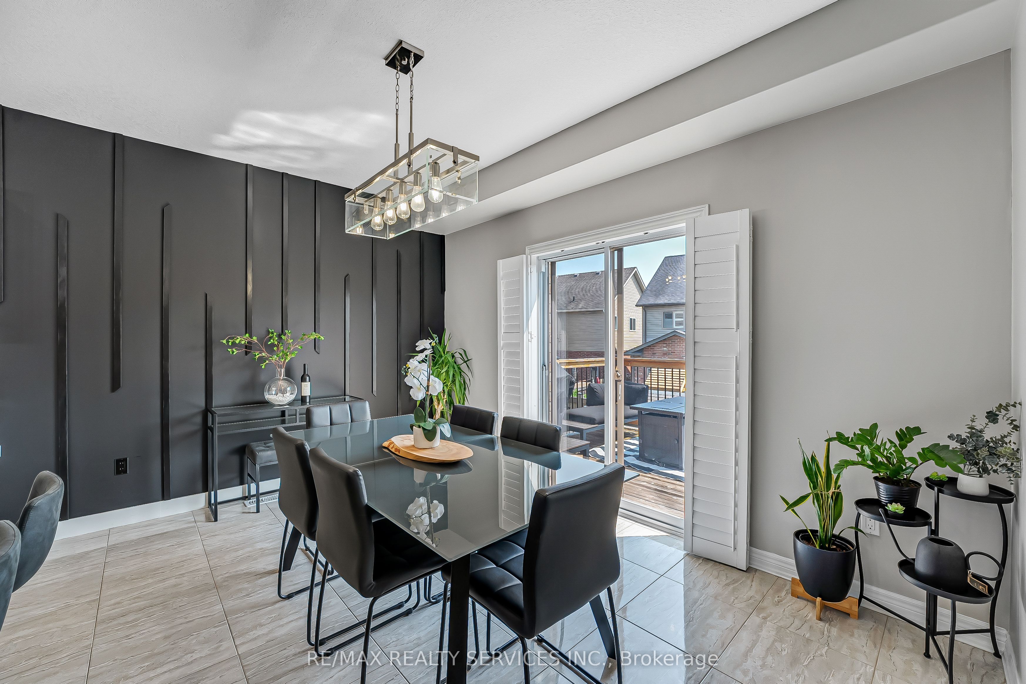 26 Wardlaw Avenue Property Photo 19