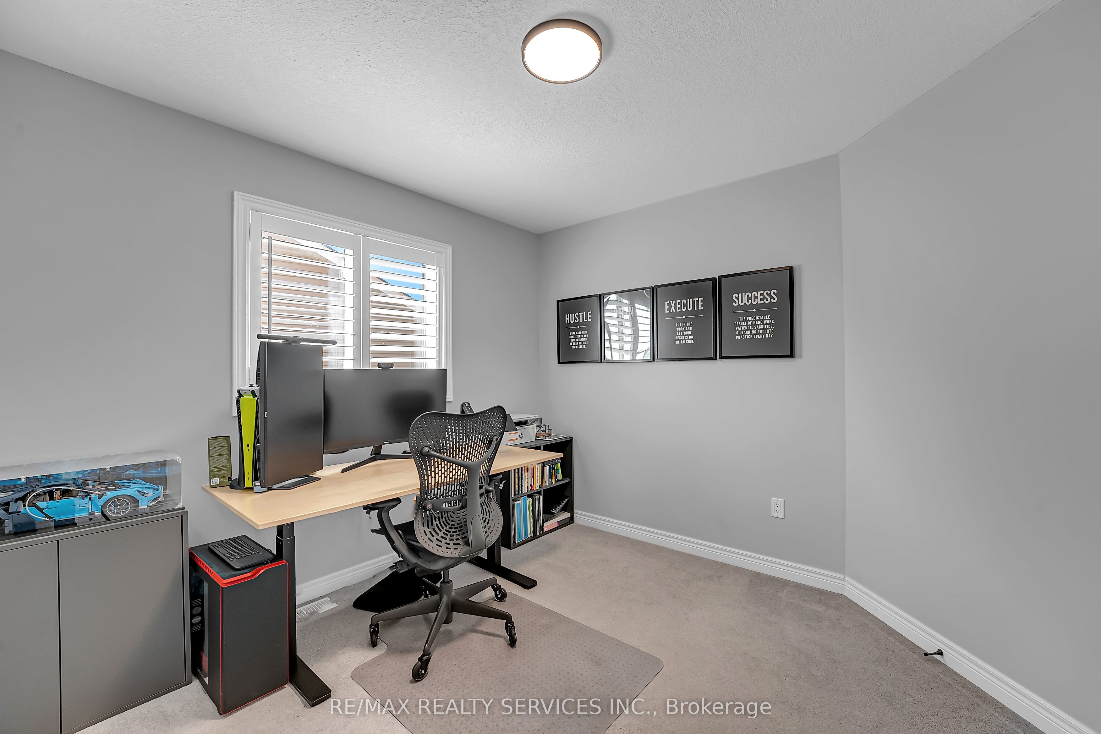 26 Wardlaw Avenue Property Photo 27
