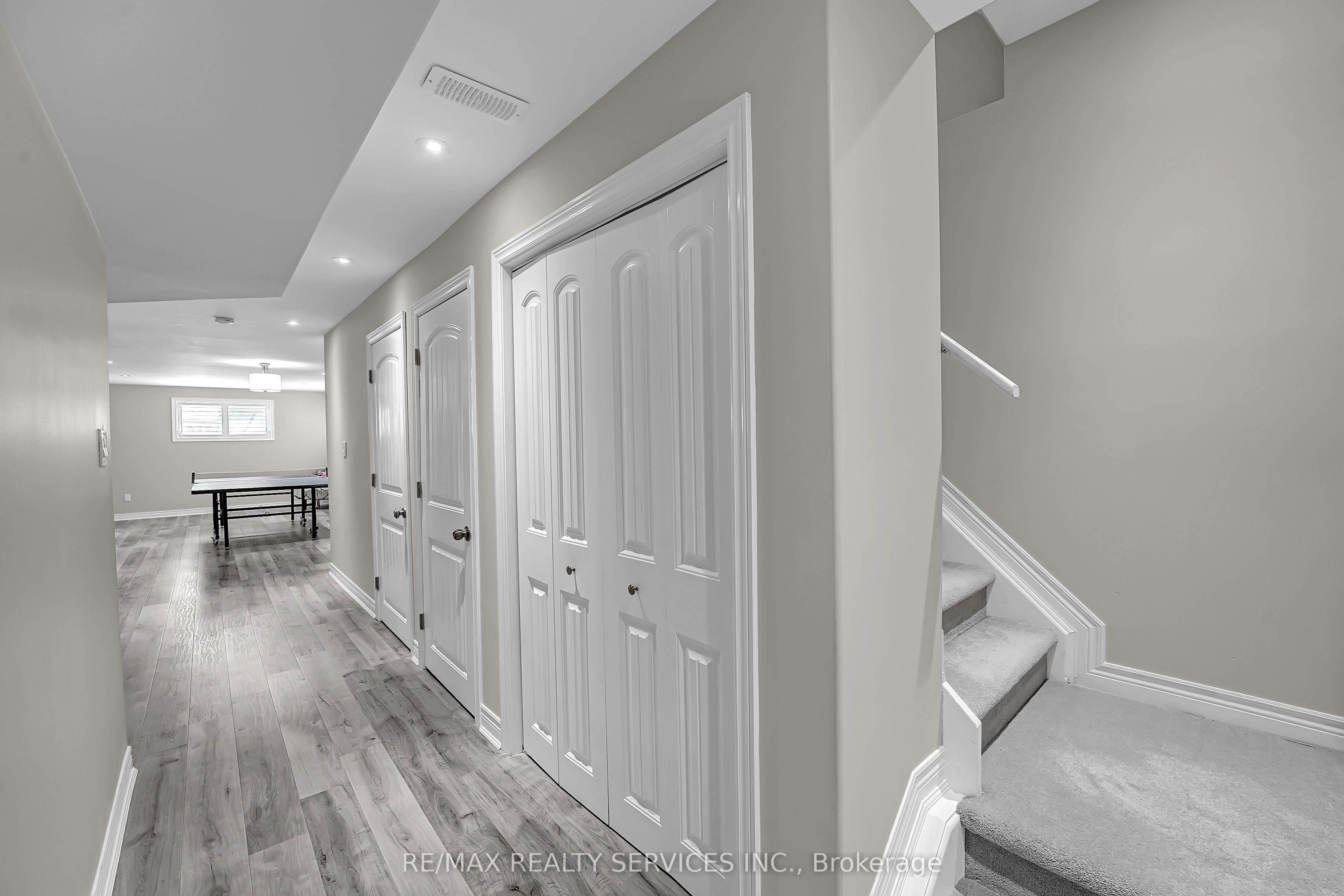 26 Wardlaw Avenue Property Photo 36