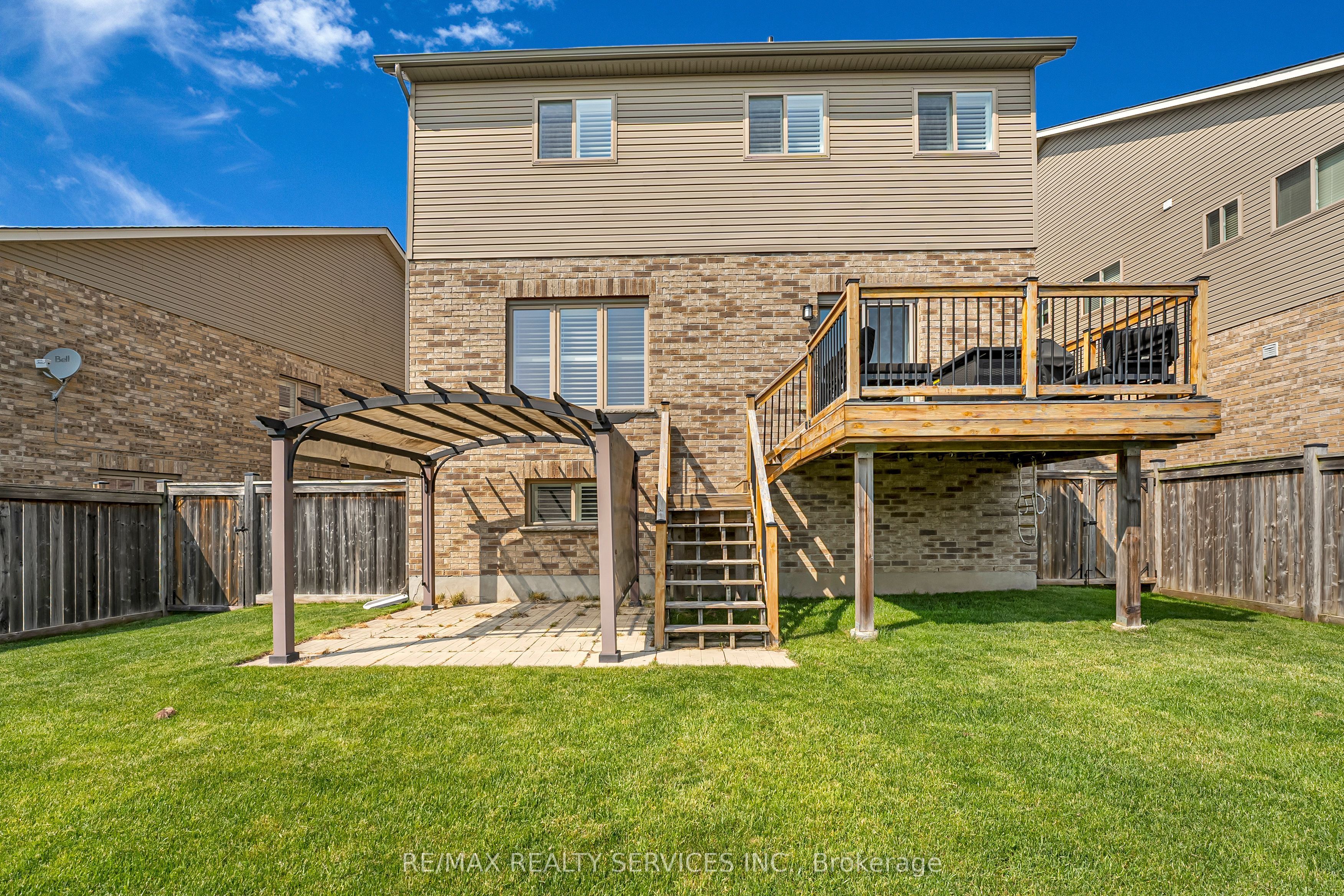 26 Wardlaw Avenue Property Photo 47