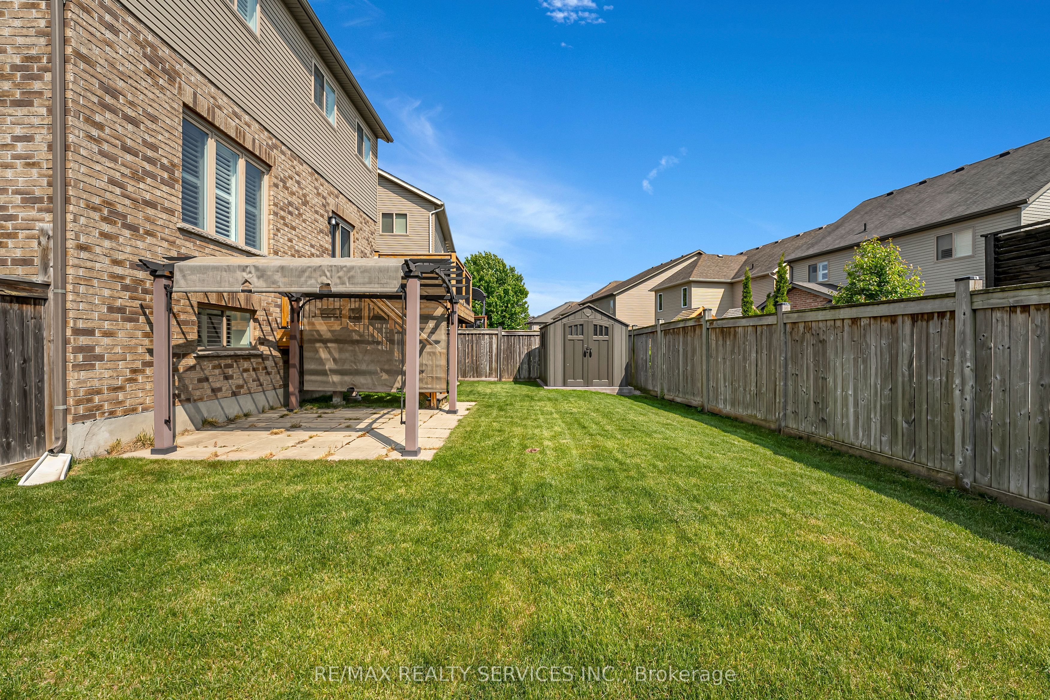 26 Wardlaw Avenue Property Photo 48
