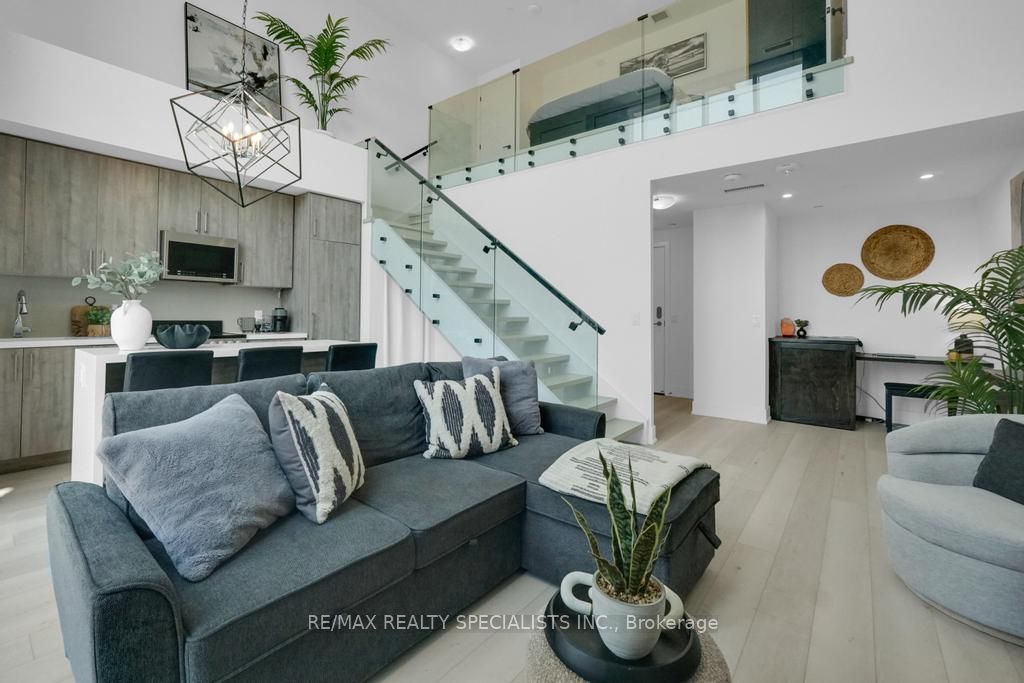 2450 Old Bronte Road 101 Property Photo 1