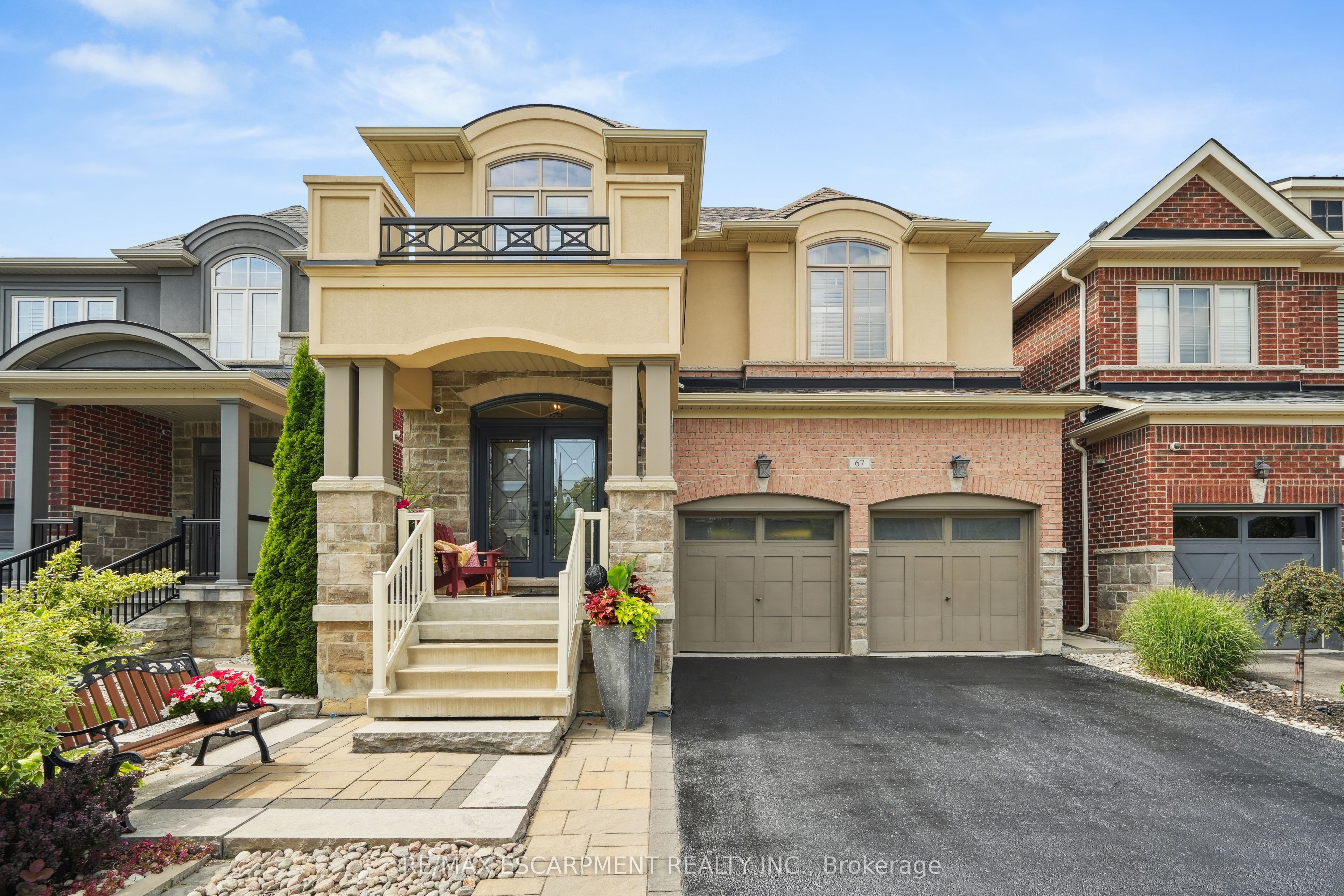 67 Ballantine Drive Property Photo 2