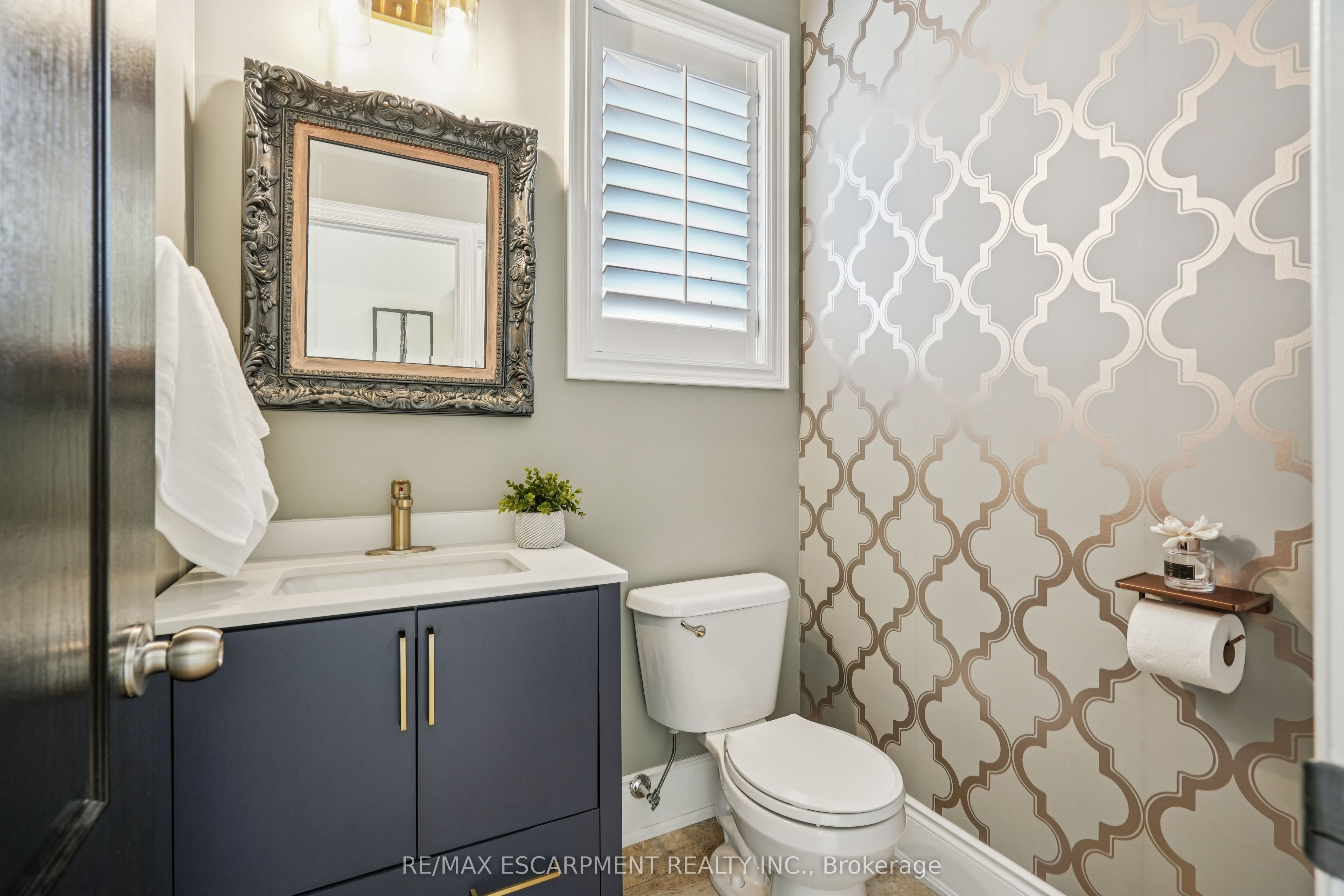 67 Ballantine Drive Property Photo 6