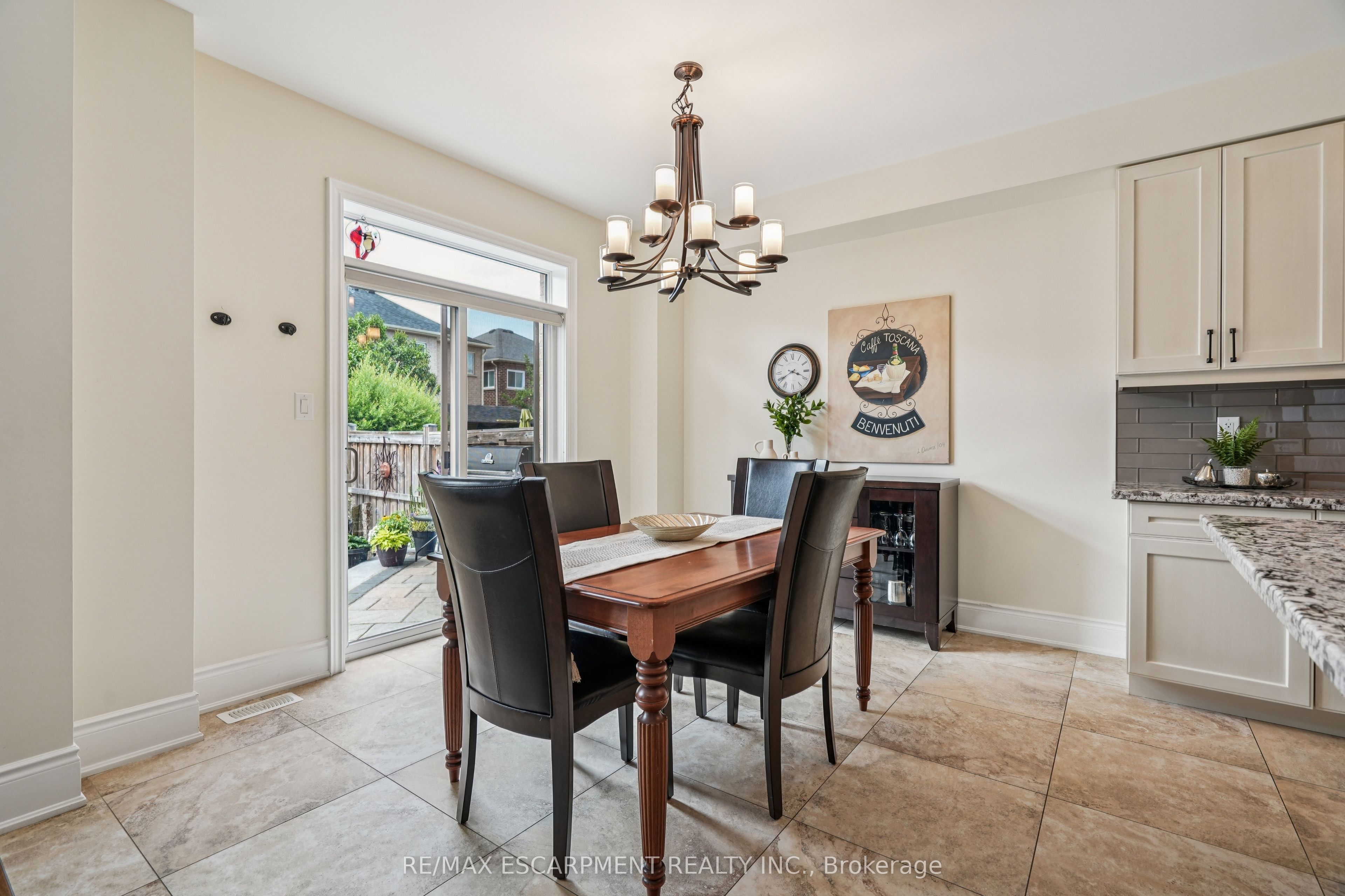 67 Ballantine Drive Property Photo 11