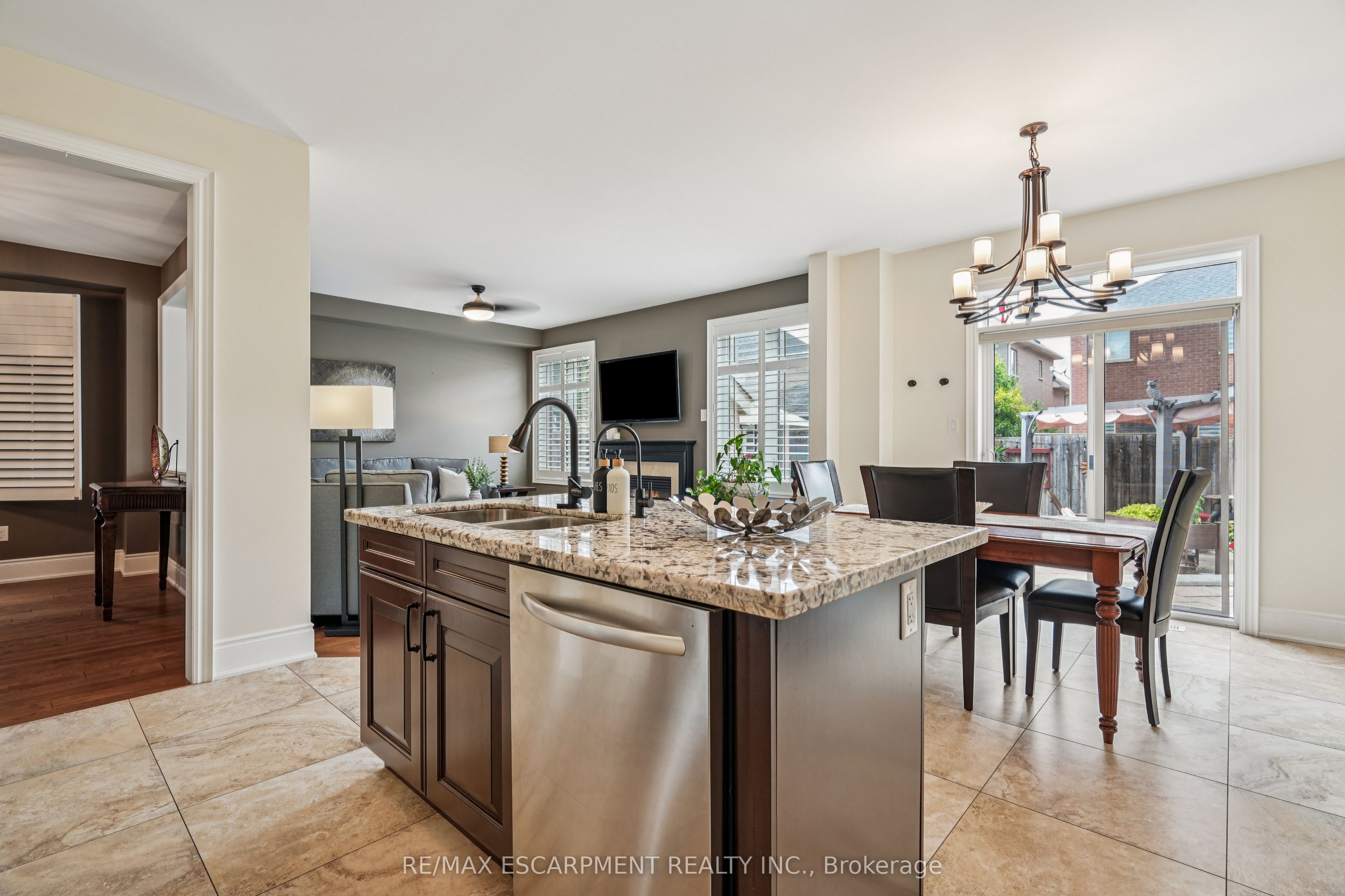 67 Ballantine Drive Property Photo 12