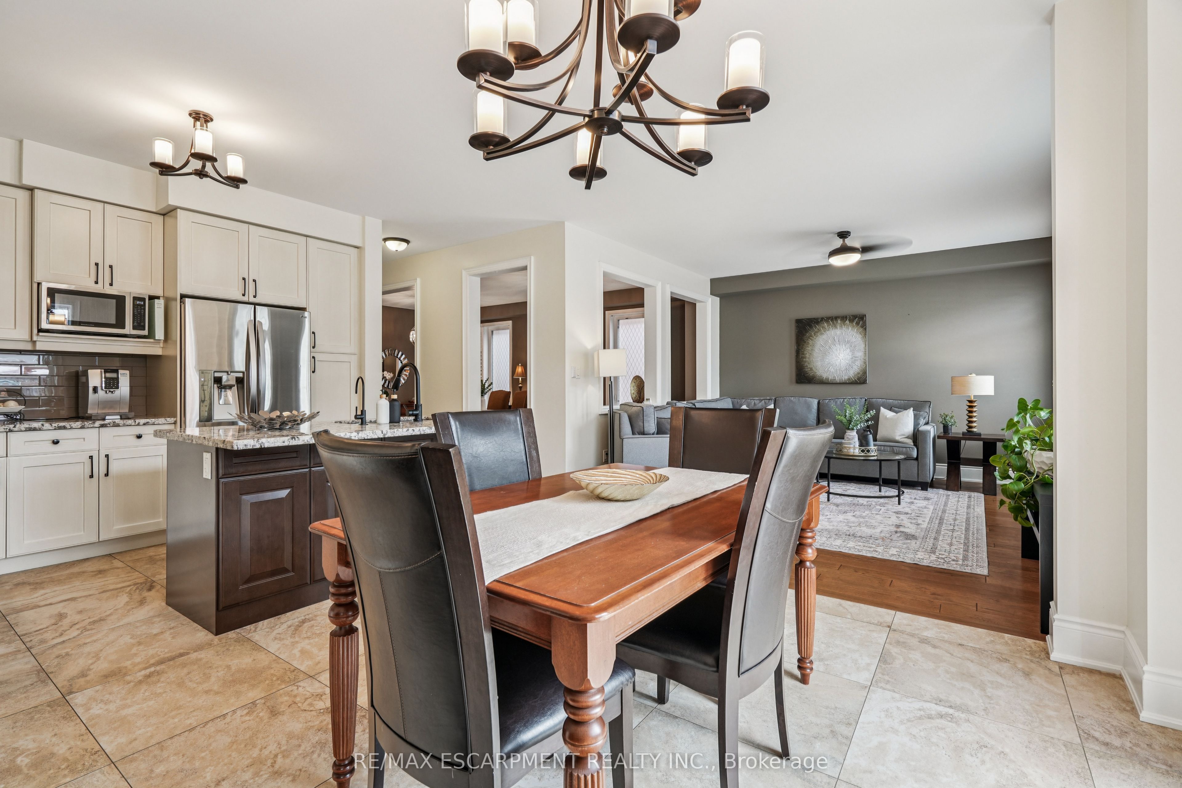 67 Ballantine Drive Property Photo 13