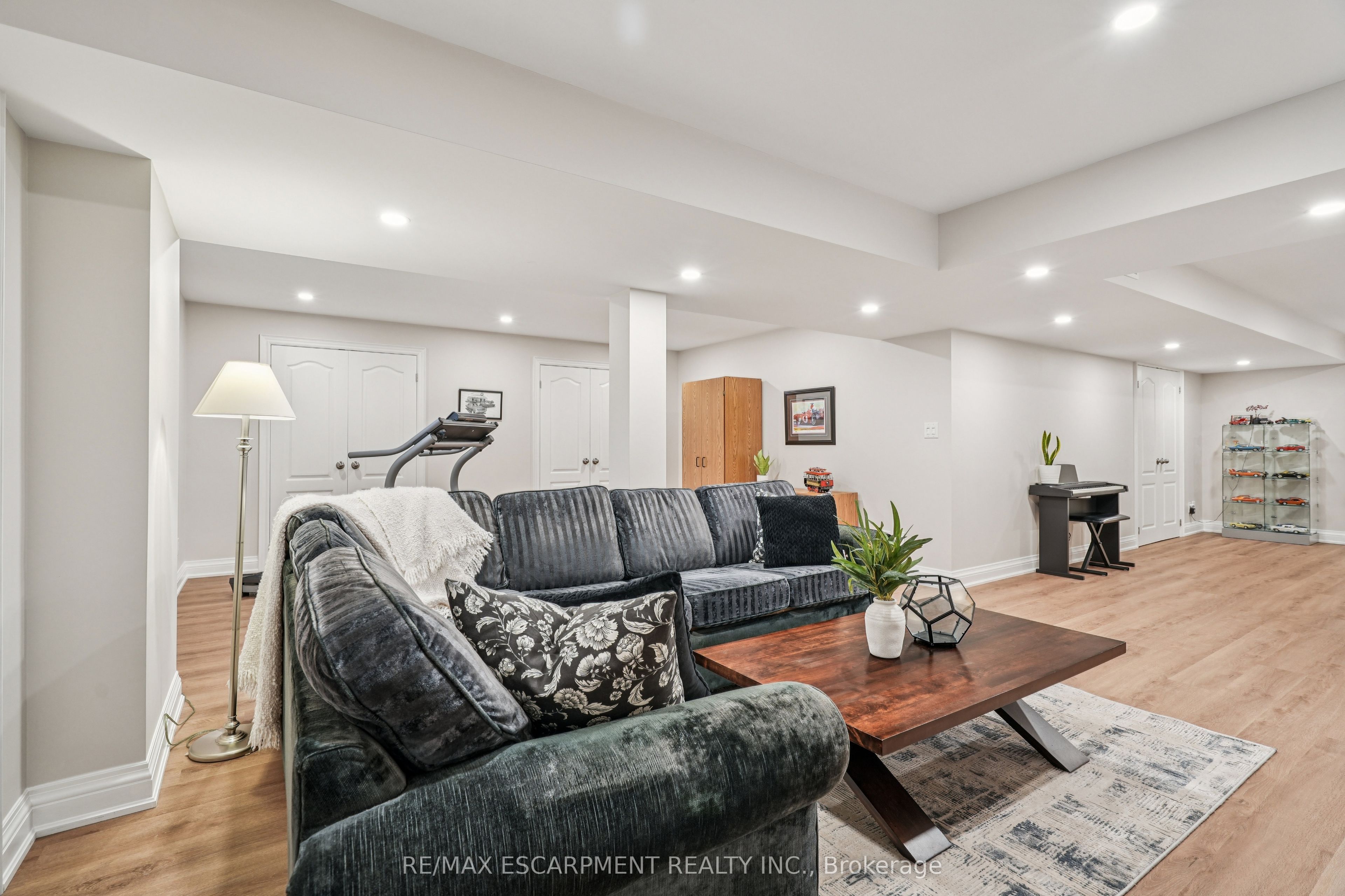 67 Ballantine Drive Property Photo 33