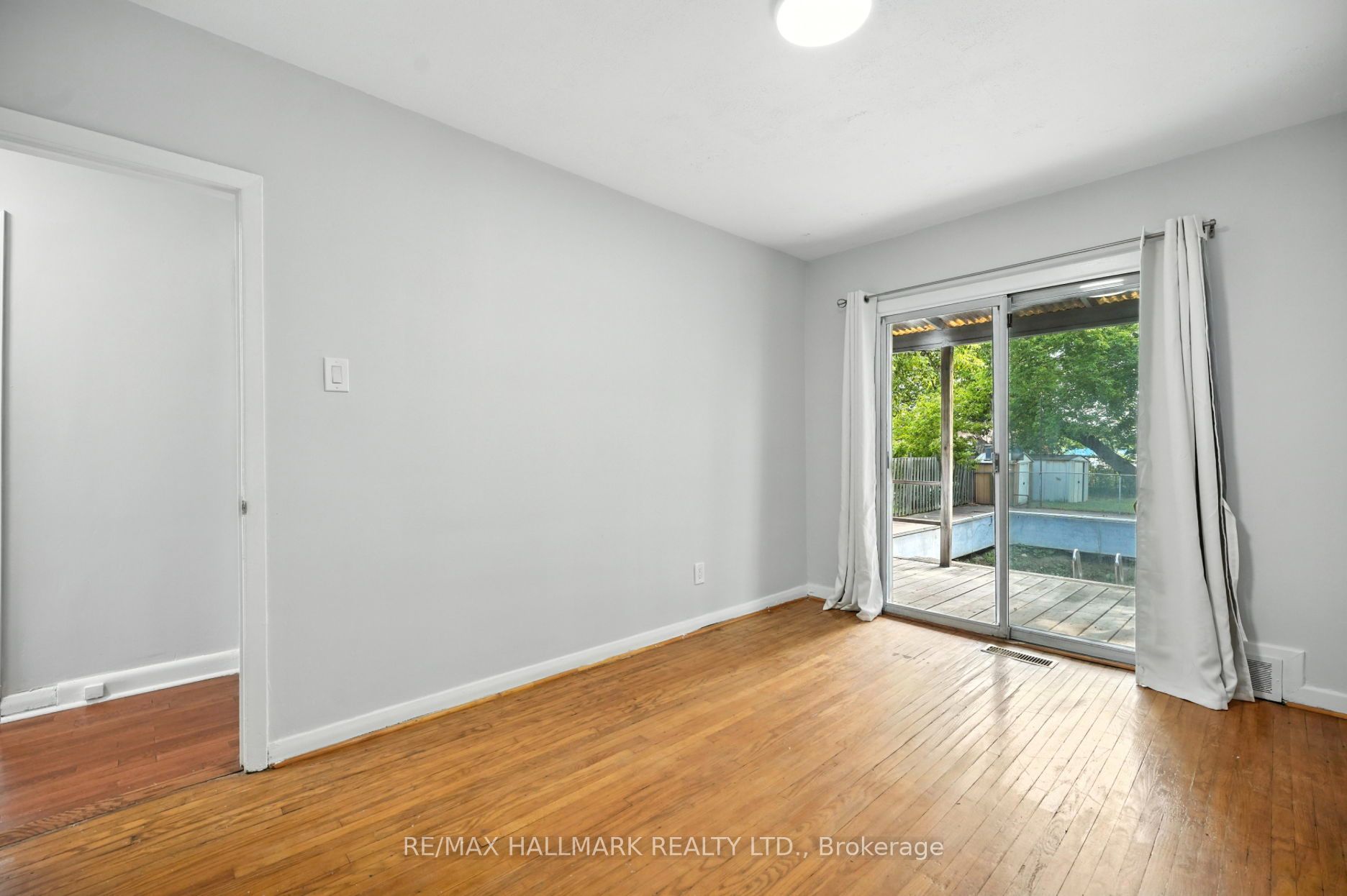 2975 Weston Road Property Photo 17