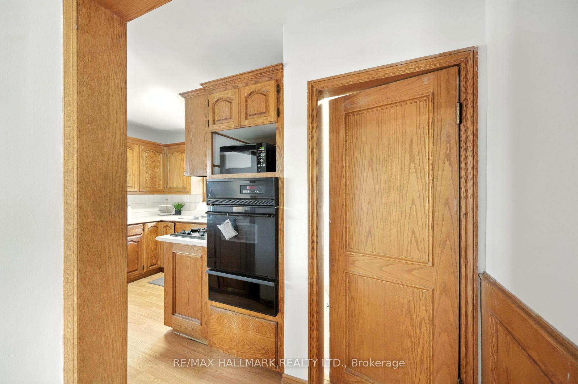 2975 Weston Road Property Photo 19