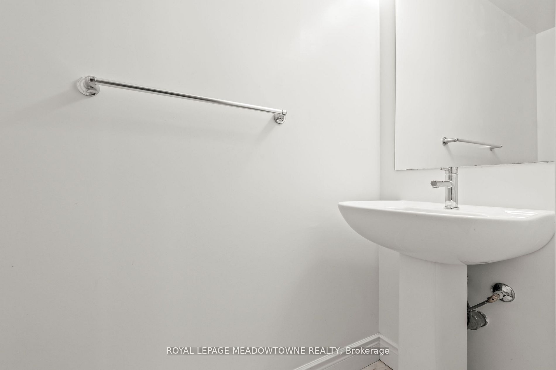 1050 Main Street E 809 Property Photo 23