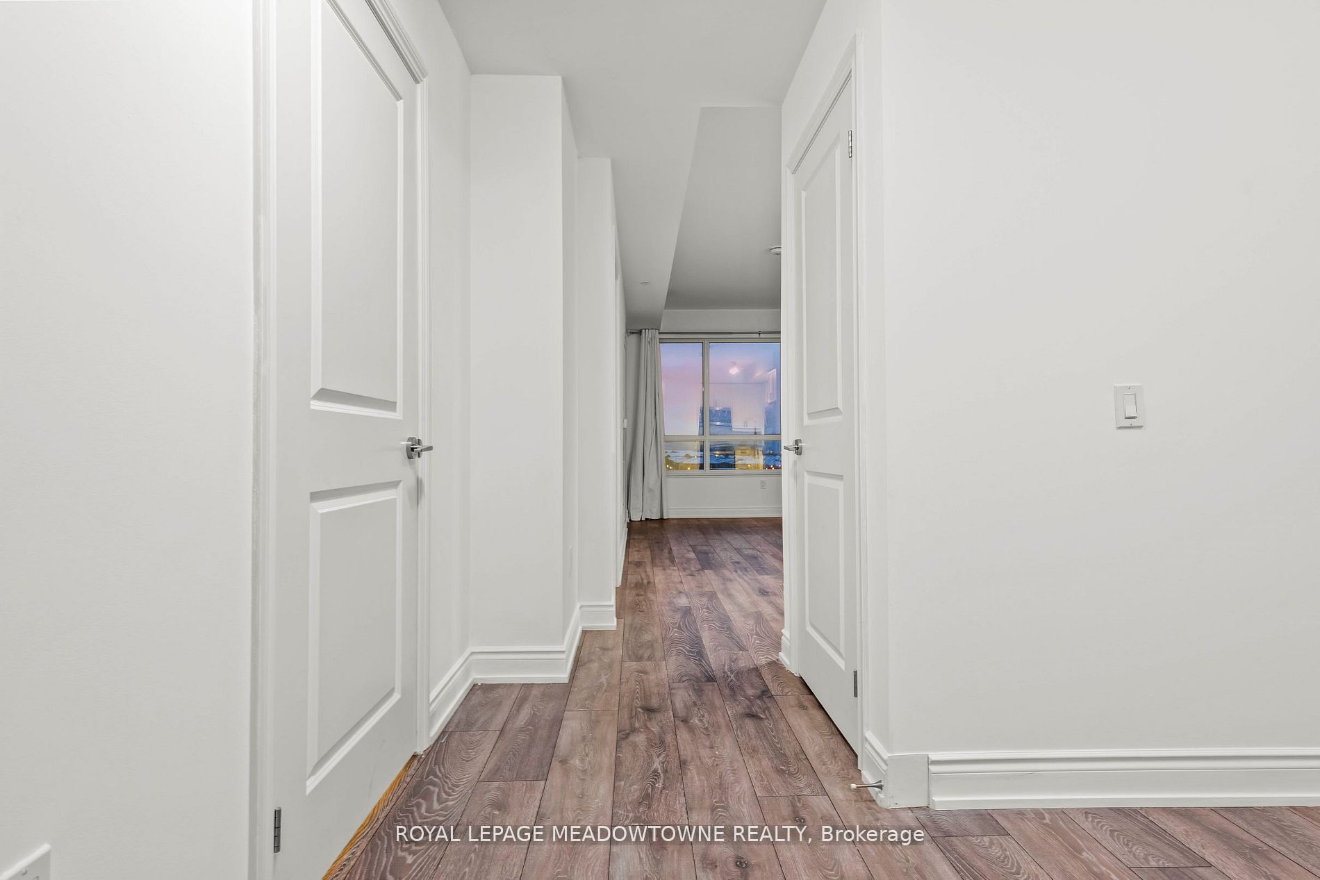 1050 Main Street E 809 Property Photo 25