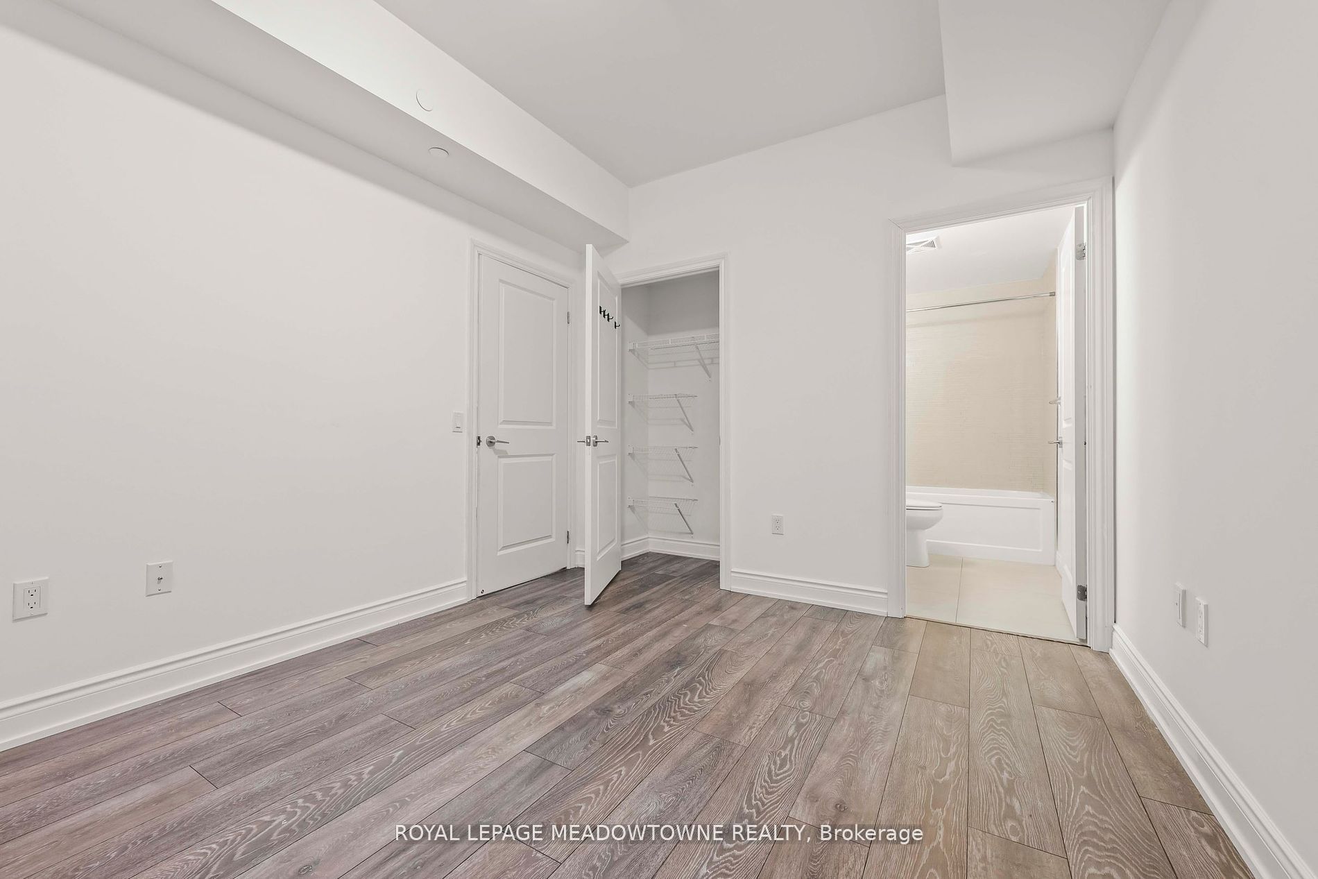1050 Main Street E 809 Property Photo 26