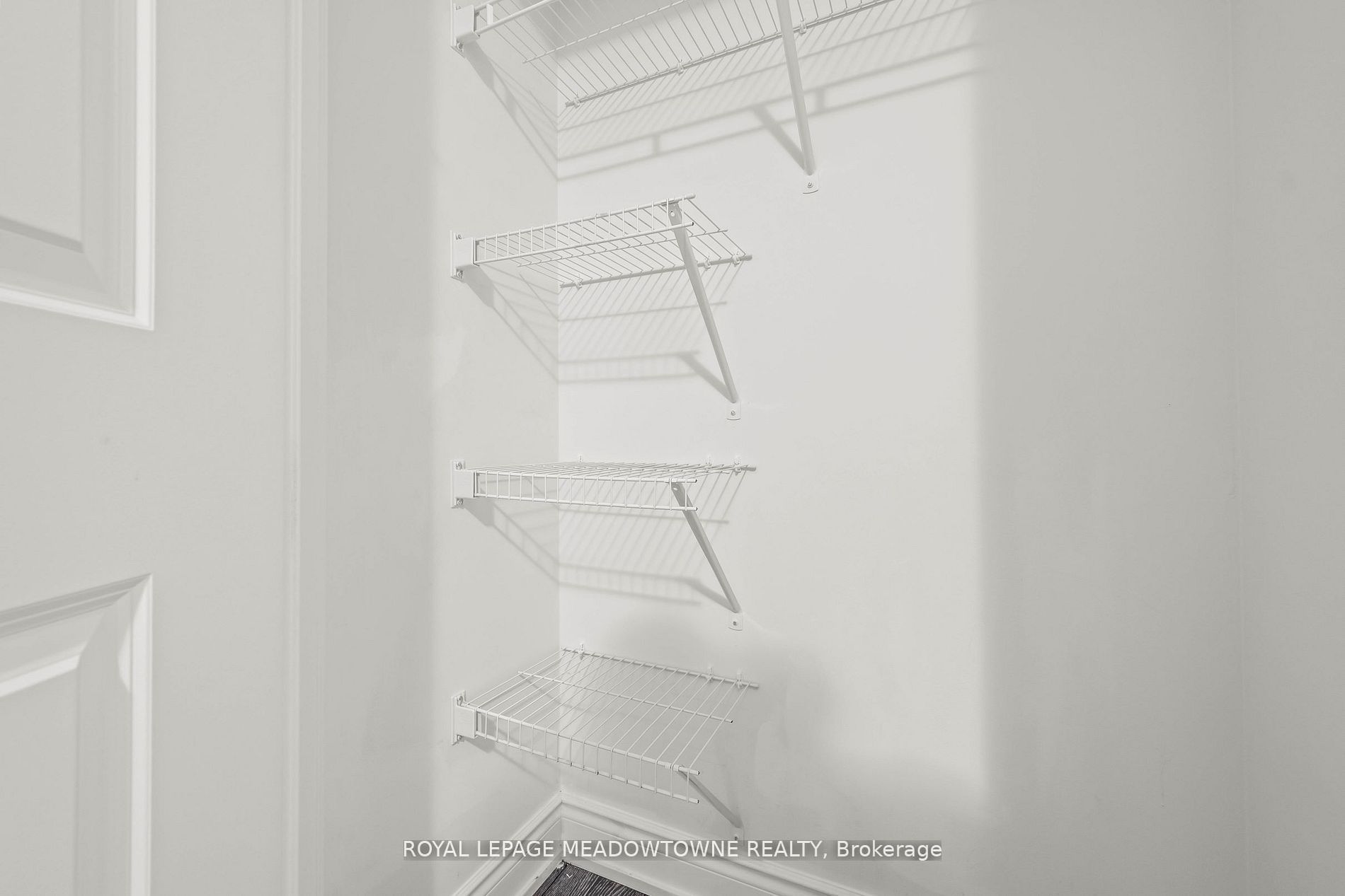 1050 Main Street E 809 Property Photo 27