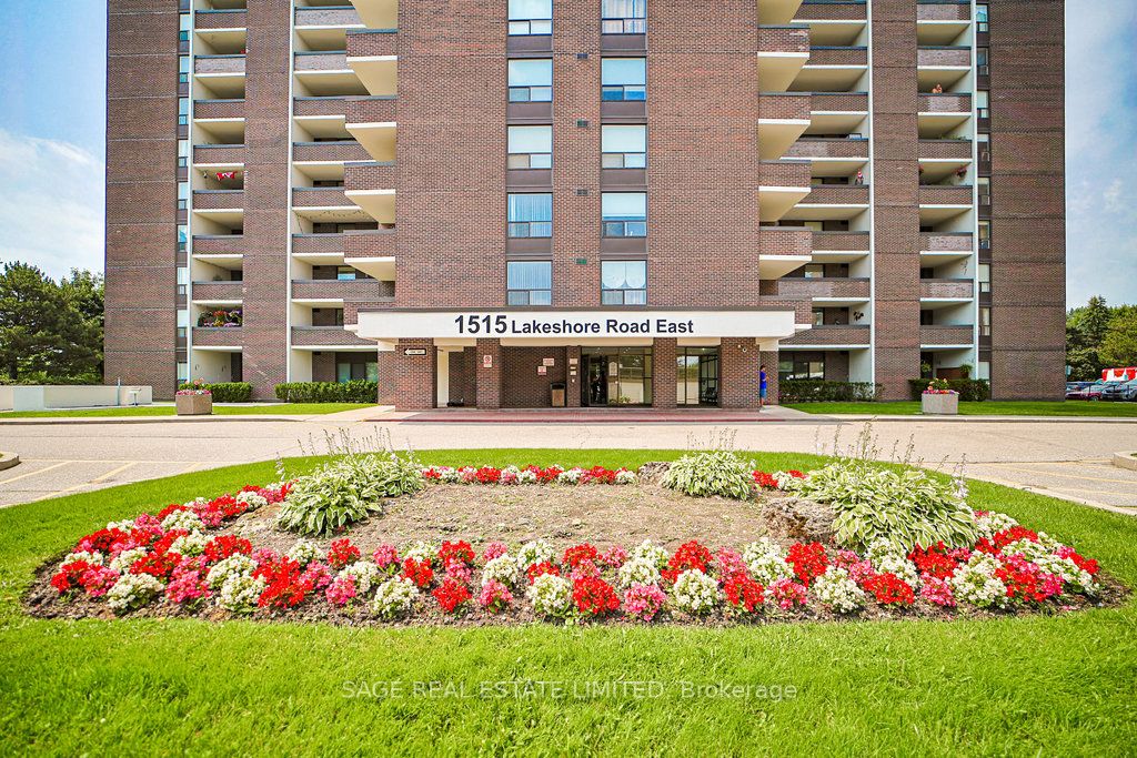 1515 Lakeshore Road E #1001 Property Photo 1